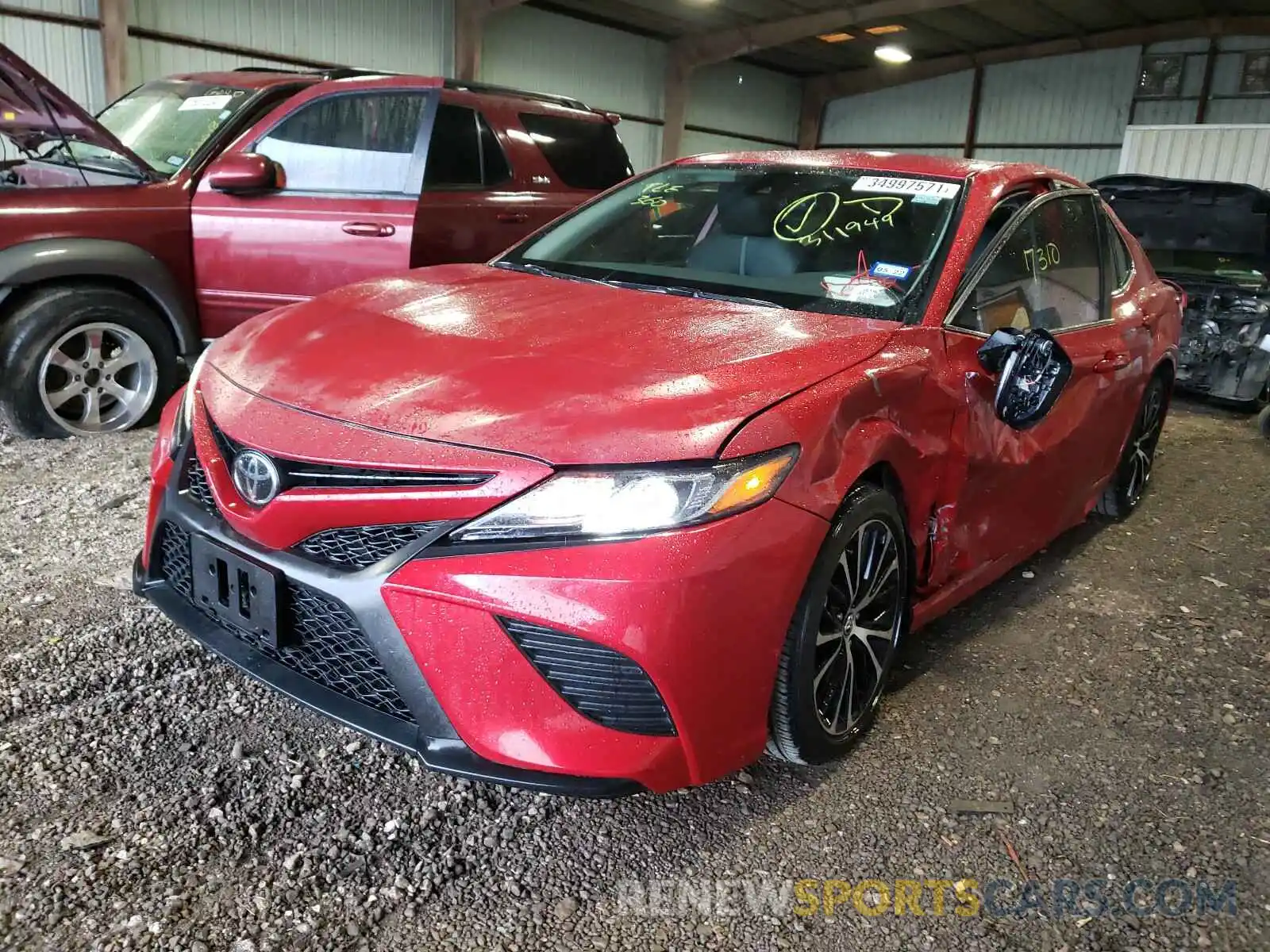 2 Photograph of a damaged car 4T1M11AK1LU311949 TOYOTA CAMRY 2020