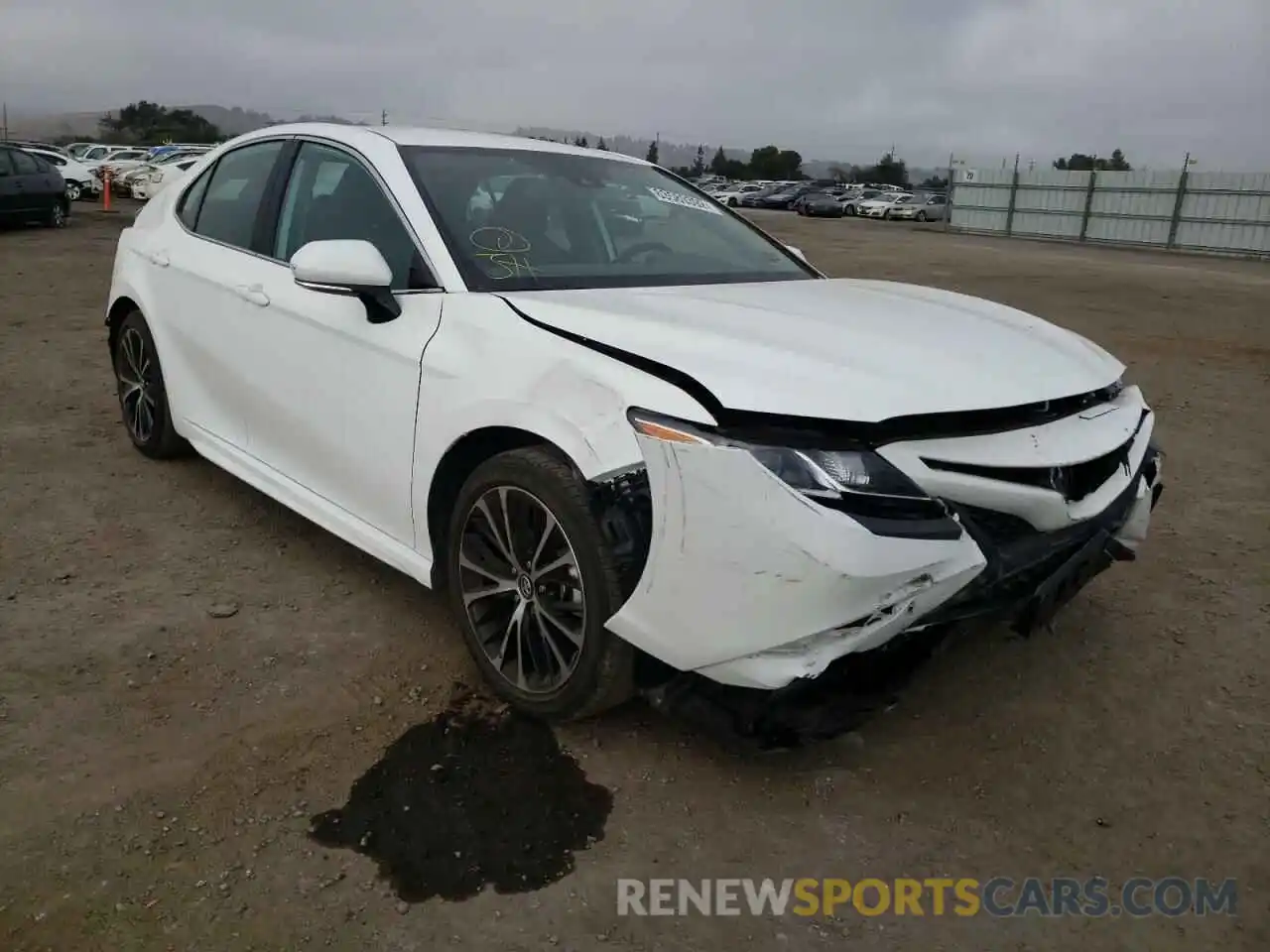 1 Photograph of a damaged car 4T1M11AK1LU324149 TOYOTA CAMRY 2020