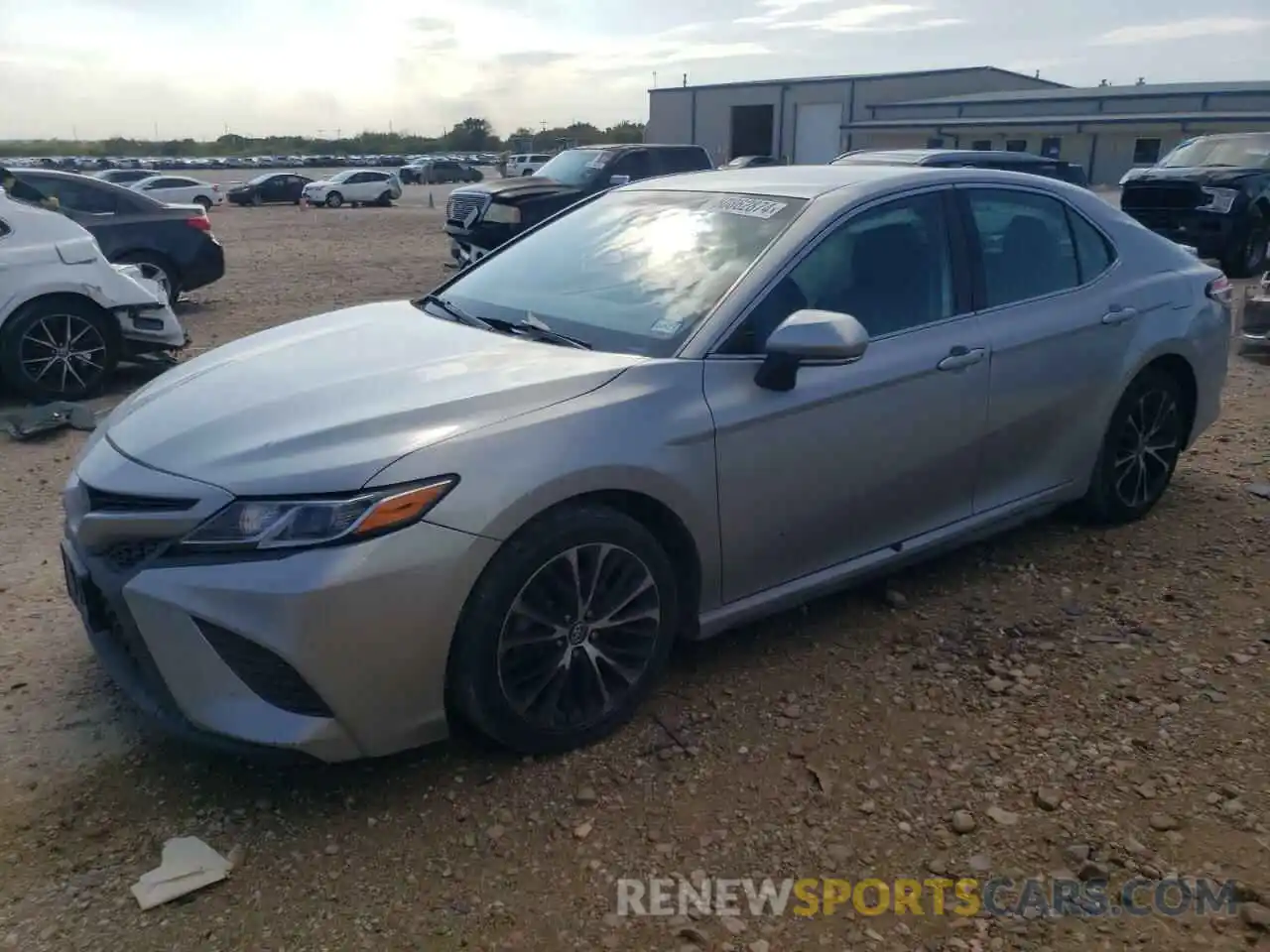 1 Photograph of a damaged car 4T1M11AK1LU859983 TOYOTA CAMRY 2020