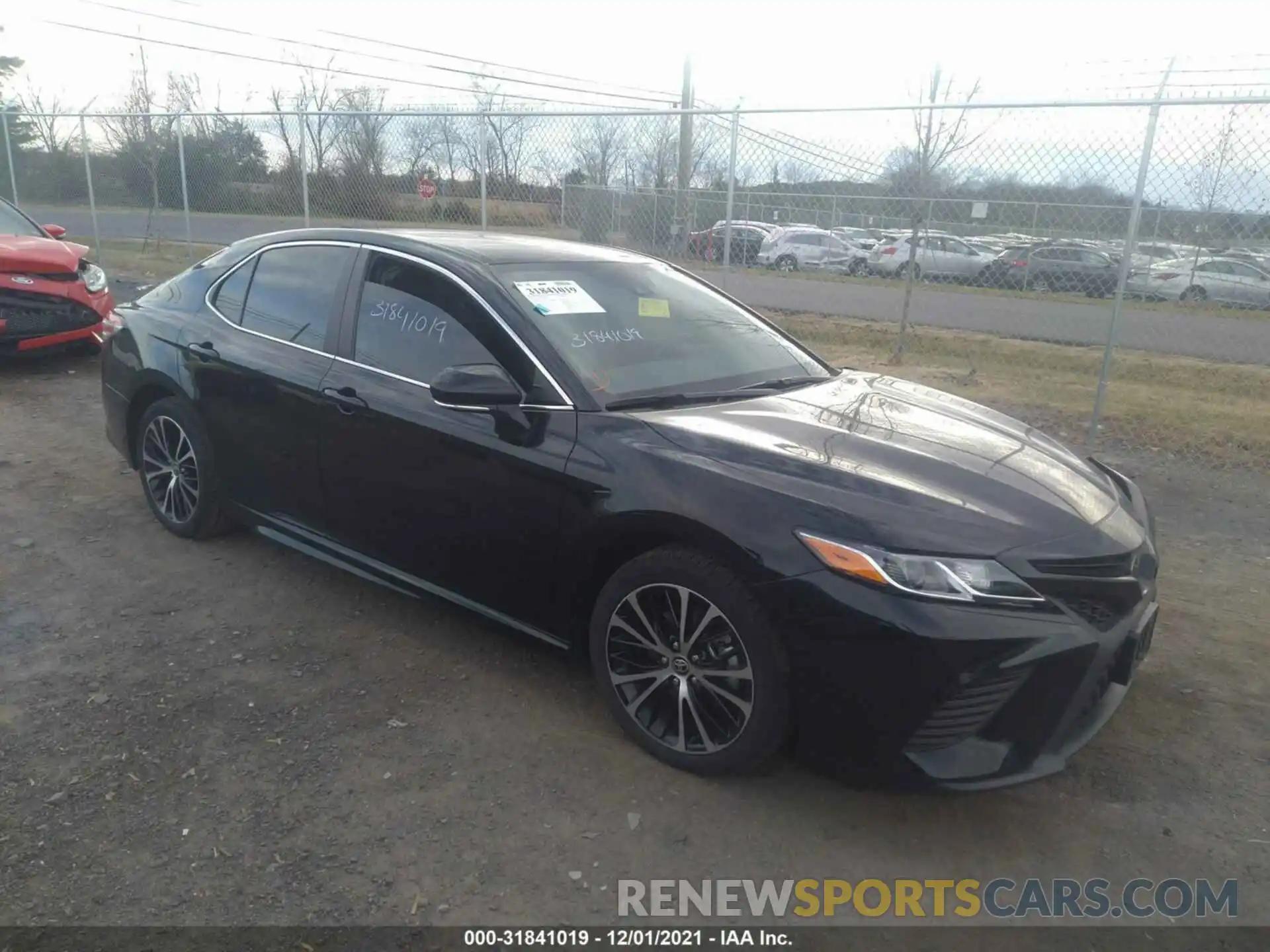 1 Photograph of a damaged car 4T1M11AK1LU975894 TOYOTA CAMRY 2020