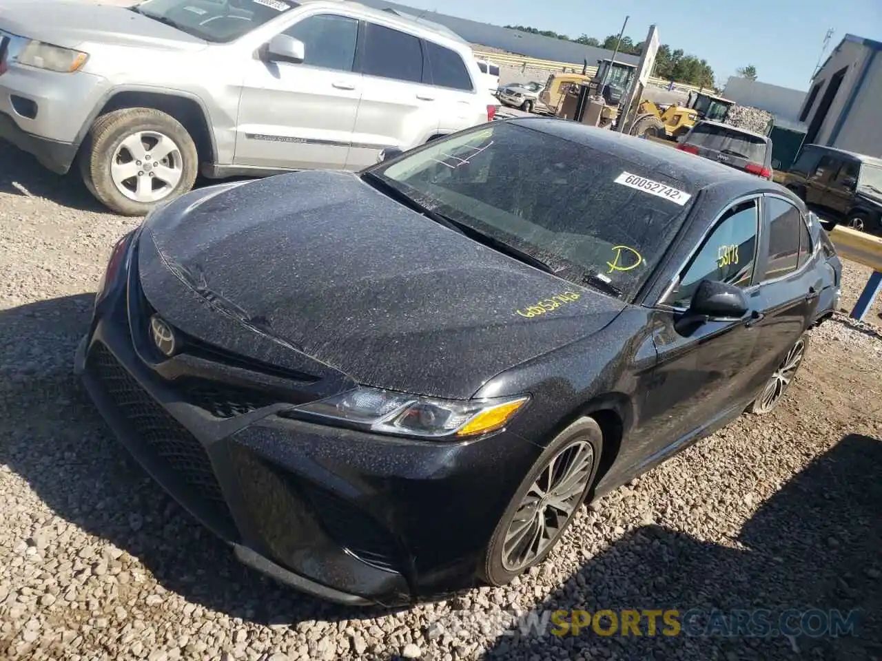 2 Photograph of a damaged car 4T1M11AK1LU983235 TOYOTA CAMRY 2020