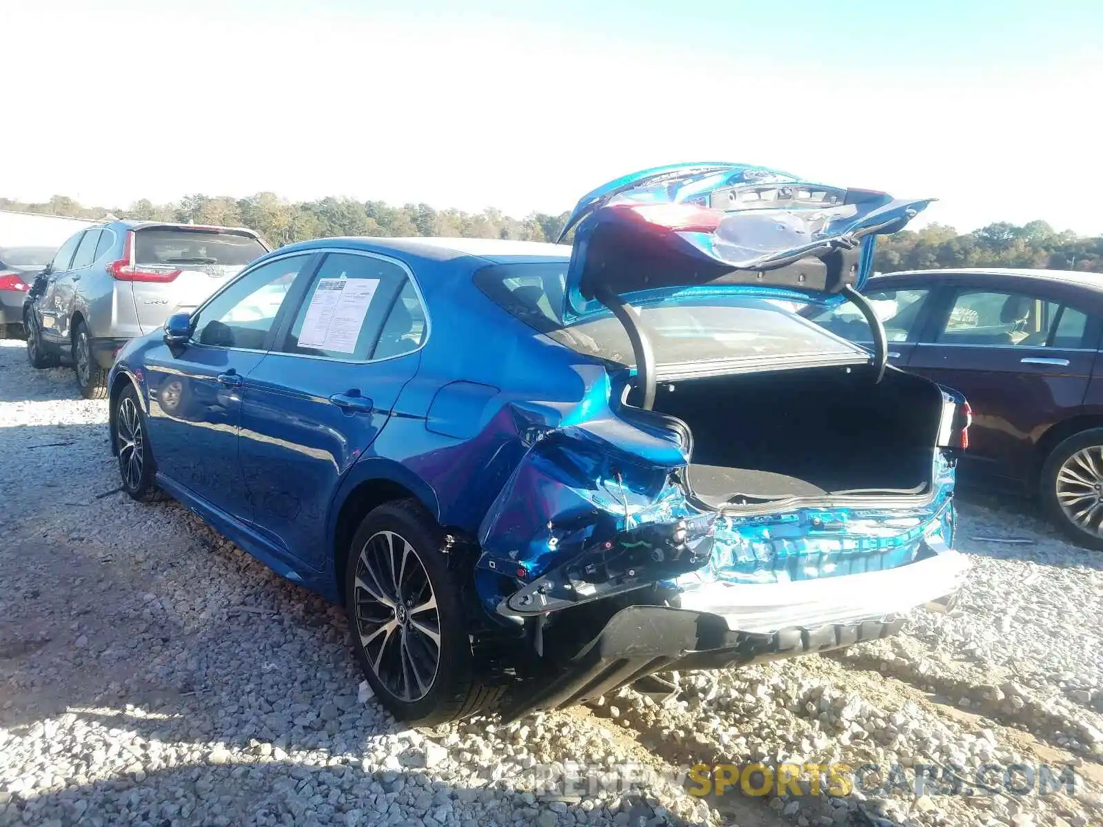 3 Photograph of a damaged car 4T1M11AK2LU352767 TOYOTA CAMRY 2020