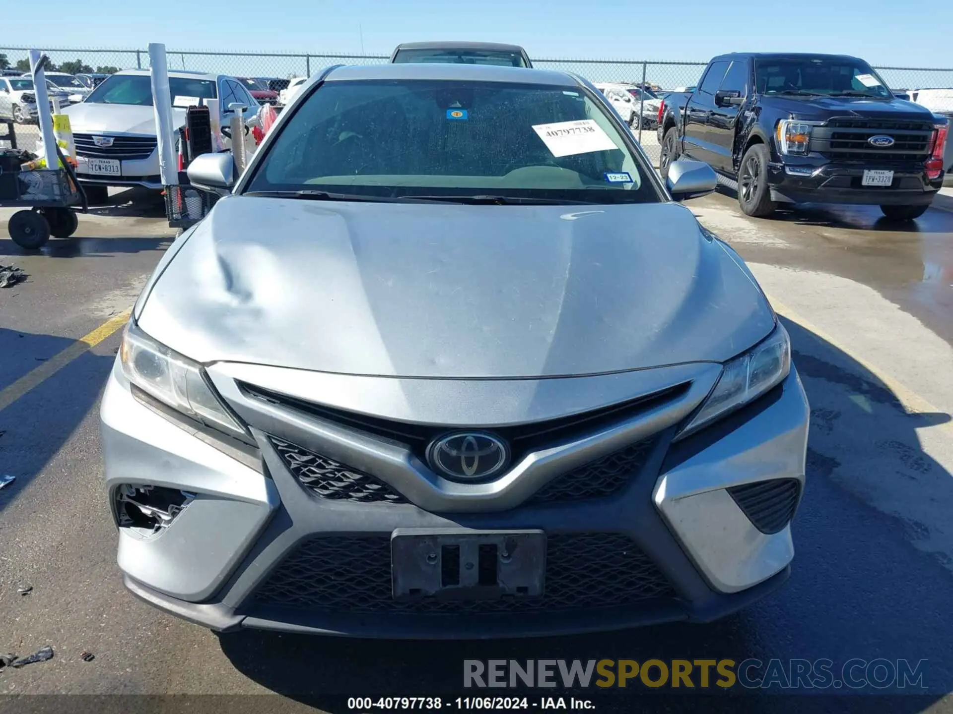 12 Photograph of a damaged car 4T1M11AK2LU399684 TOYOTA CAMRY 2020
