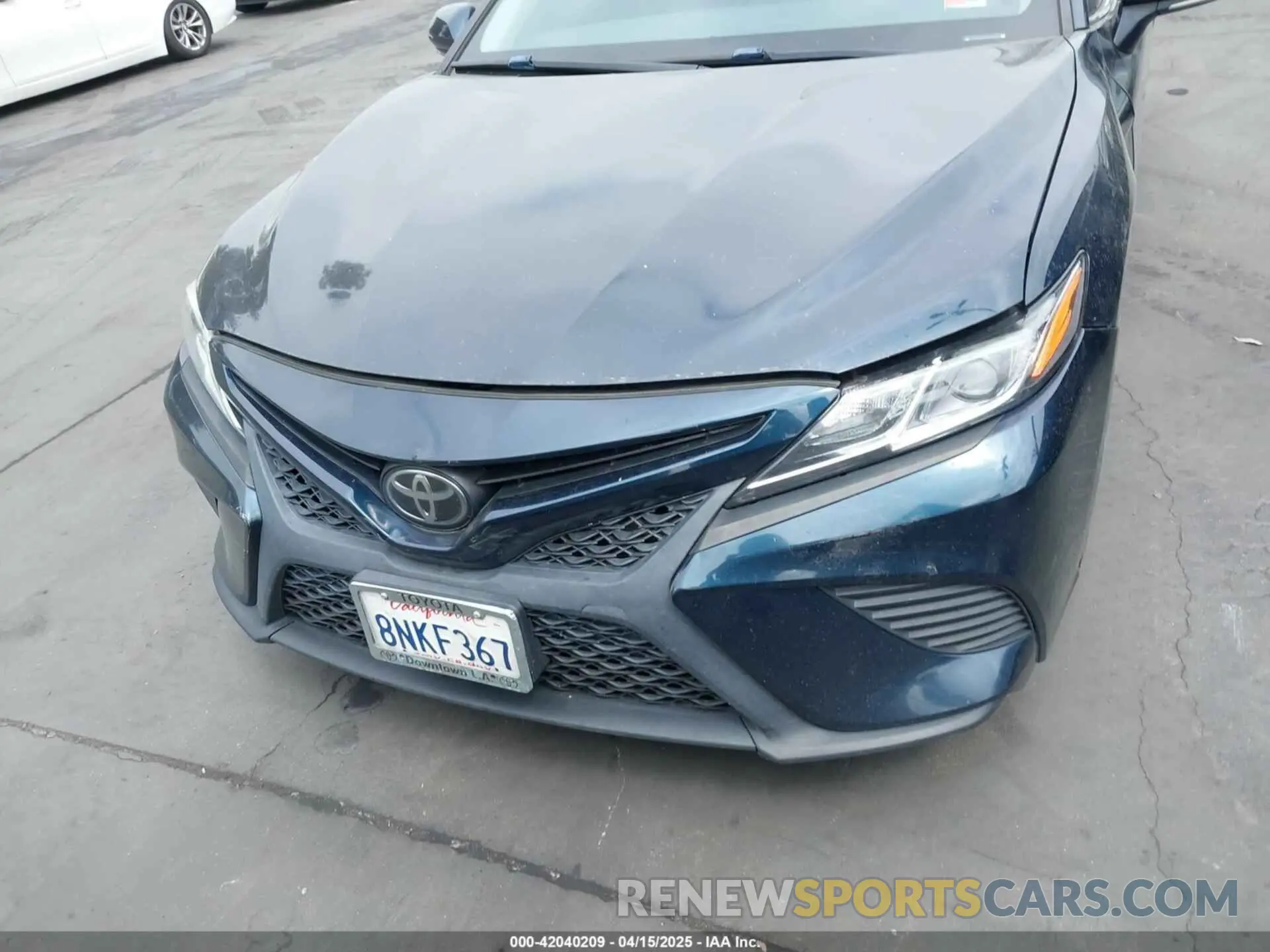 13 Photograph of a damaged car 4T1M11AK2LU900251 TOYOTA CAMRY 2020