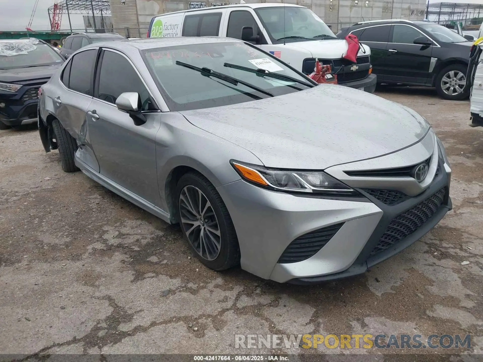 1 Photograph of a damaged car 4T1M11AK2LU903683 TOYOTA CAMRY 2020