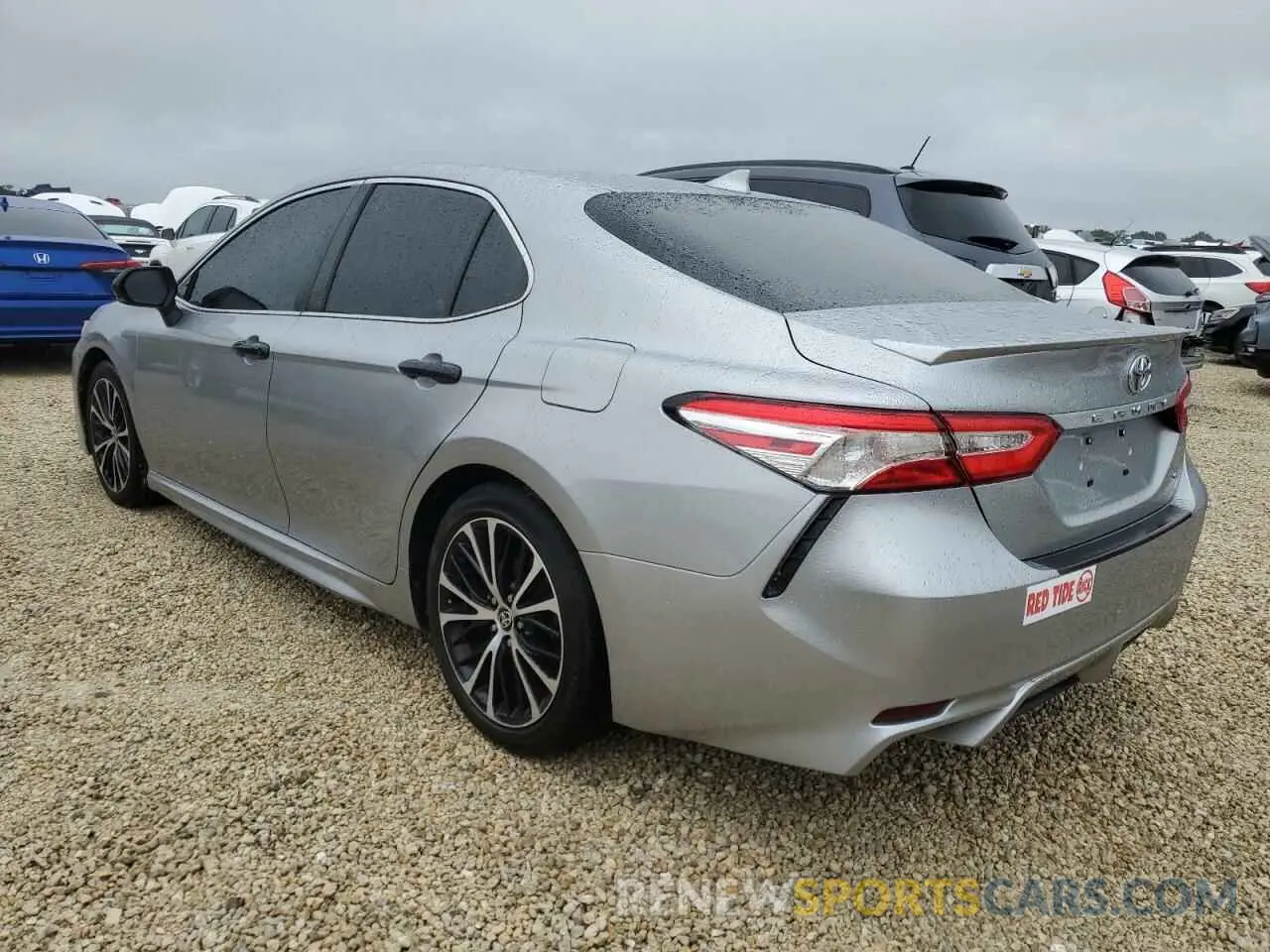 2 Photograph of a damaged car 4T1M11AK2LU951832 TOYOTA CAMRY 2020