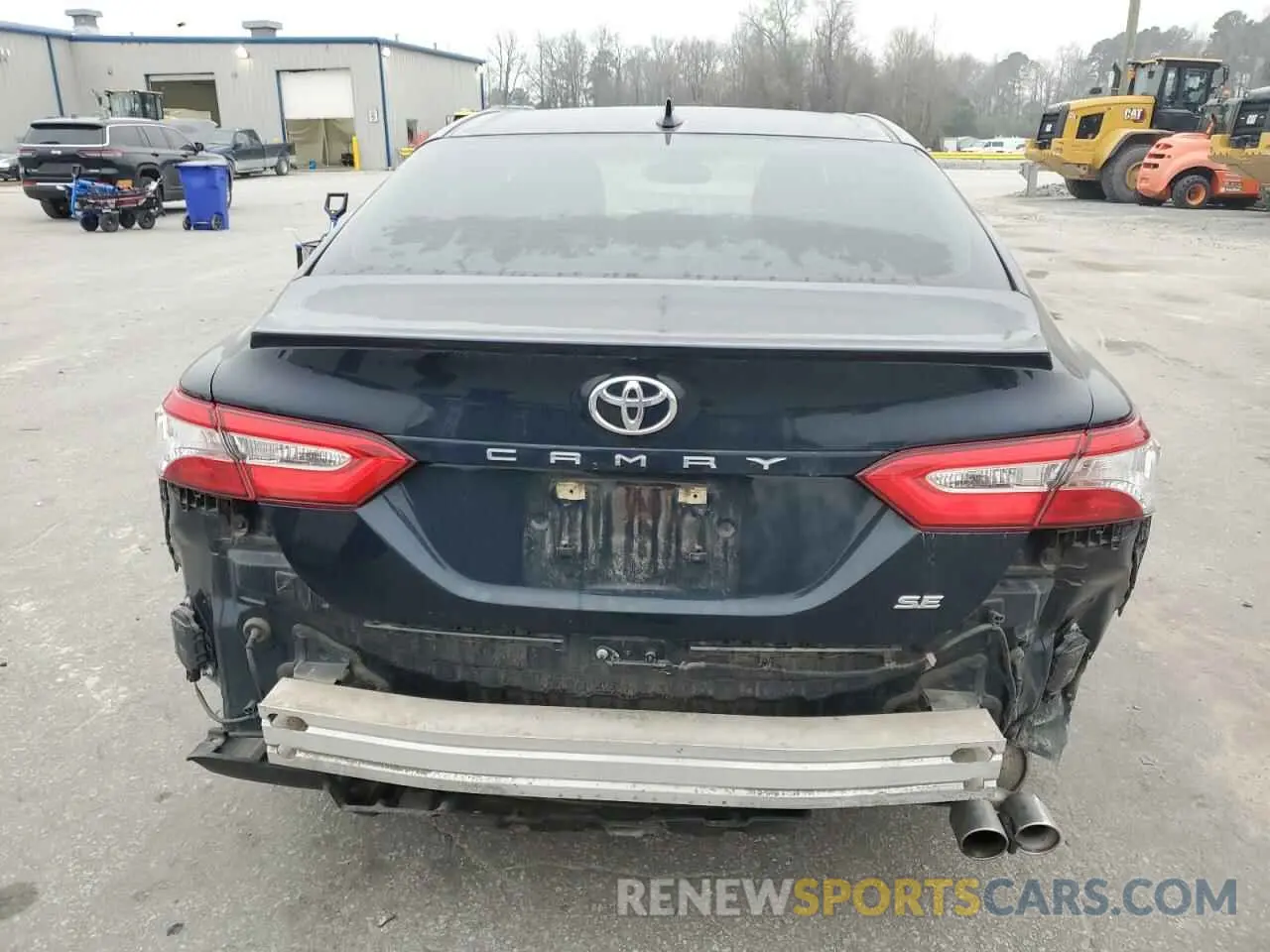 6 Photograph of a damaged car 4T1M11AK2LU955511 TOYOTA CAMRY 2020