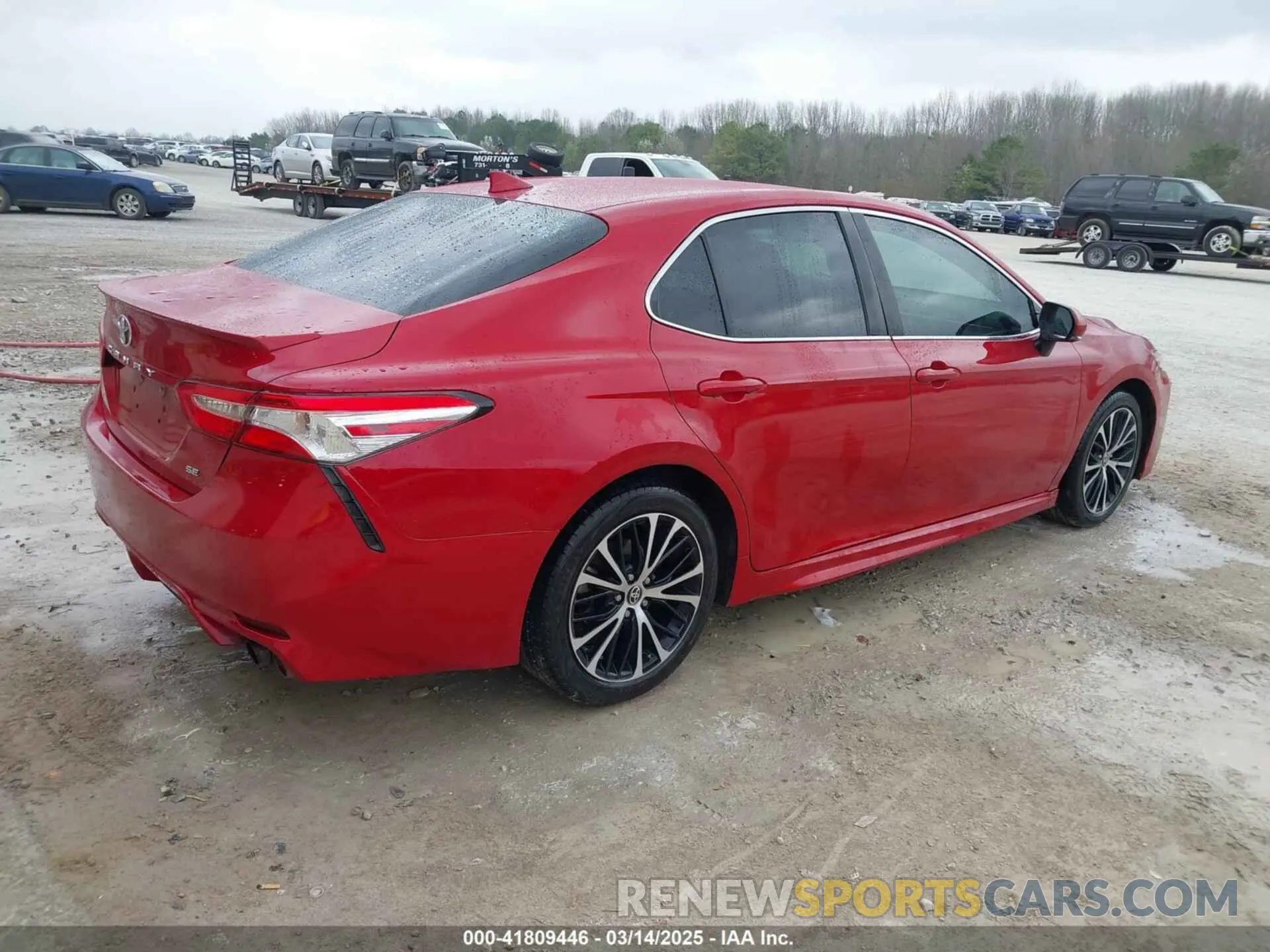 4 Photograph of a damaged car 4T1M11AK3LU364667 TOYOTA CAMRY 2020
