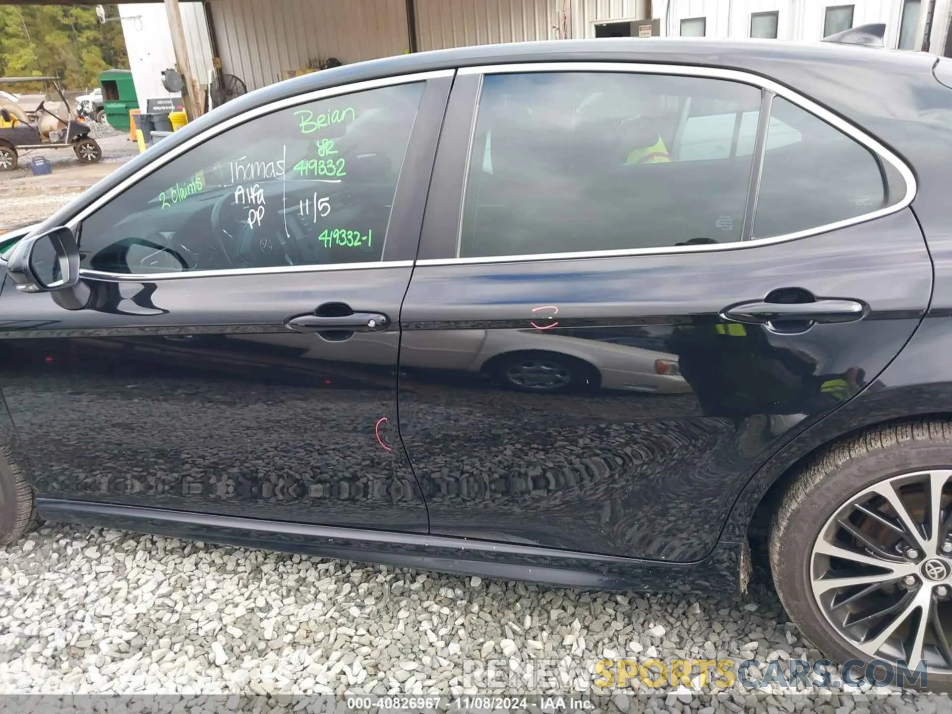 14 Photograph of a damaged car 4T1M11AK3LU391576 TOYOTA CAMRY 2020