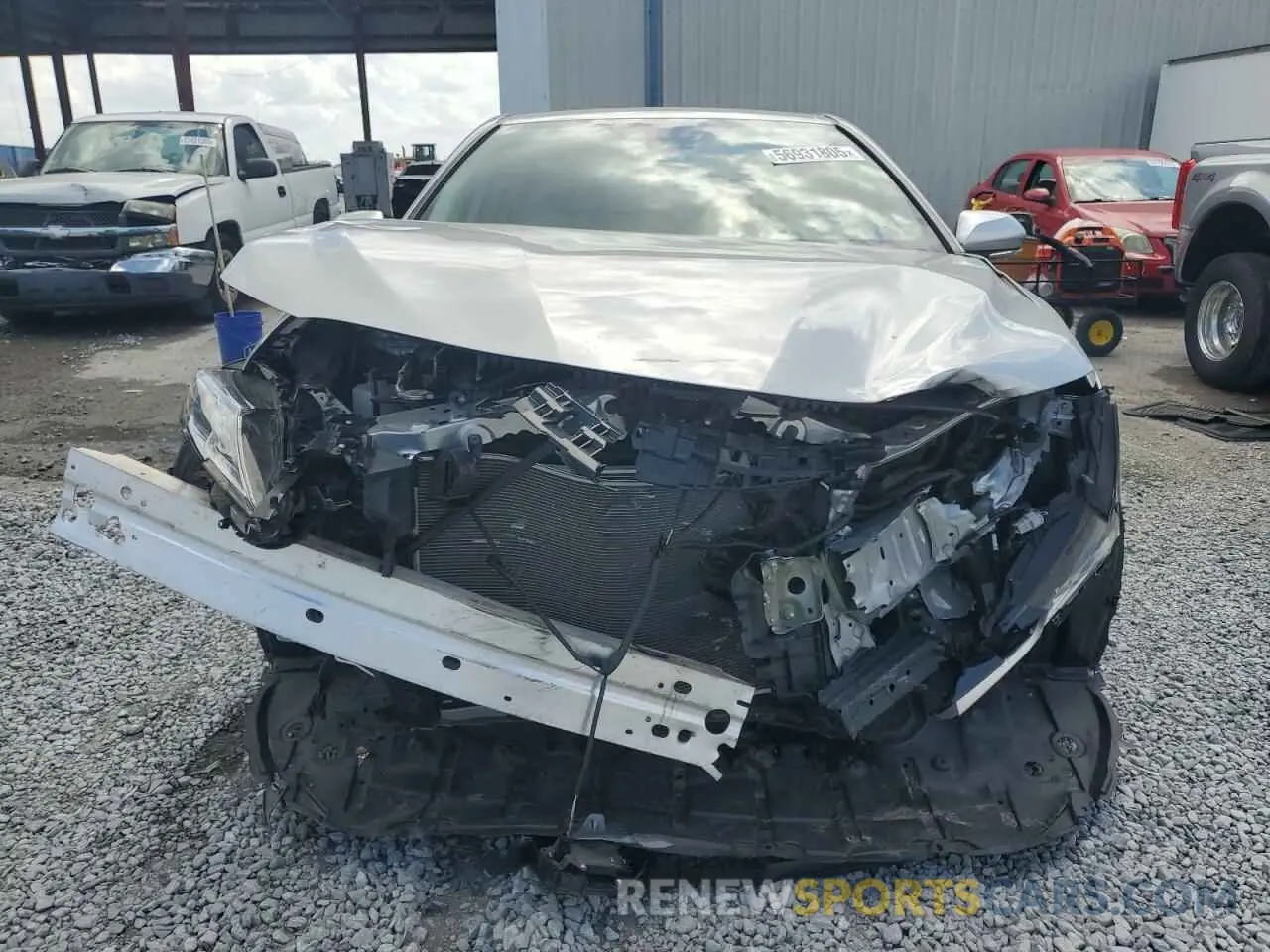5 Photograph of a damaged car 4T1M11AK3LU505074 TOYOTA CAMRY 2020