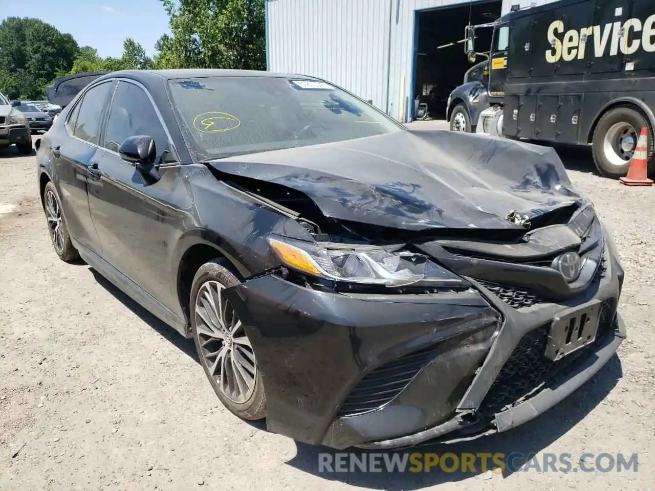 1 Photograph of a damaged car 4T1M11AK3LU879507 TOYOTA CAMRY 2020