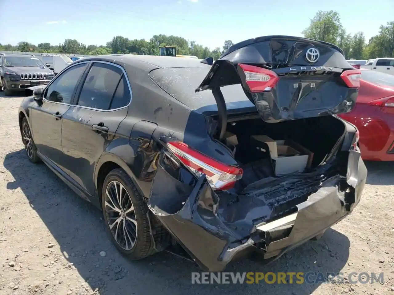 3 Photograph of a damaged car 4T1M11AK3LU879507 TOYOTA CAMRY 2020