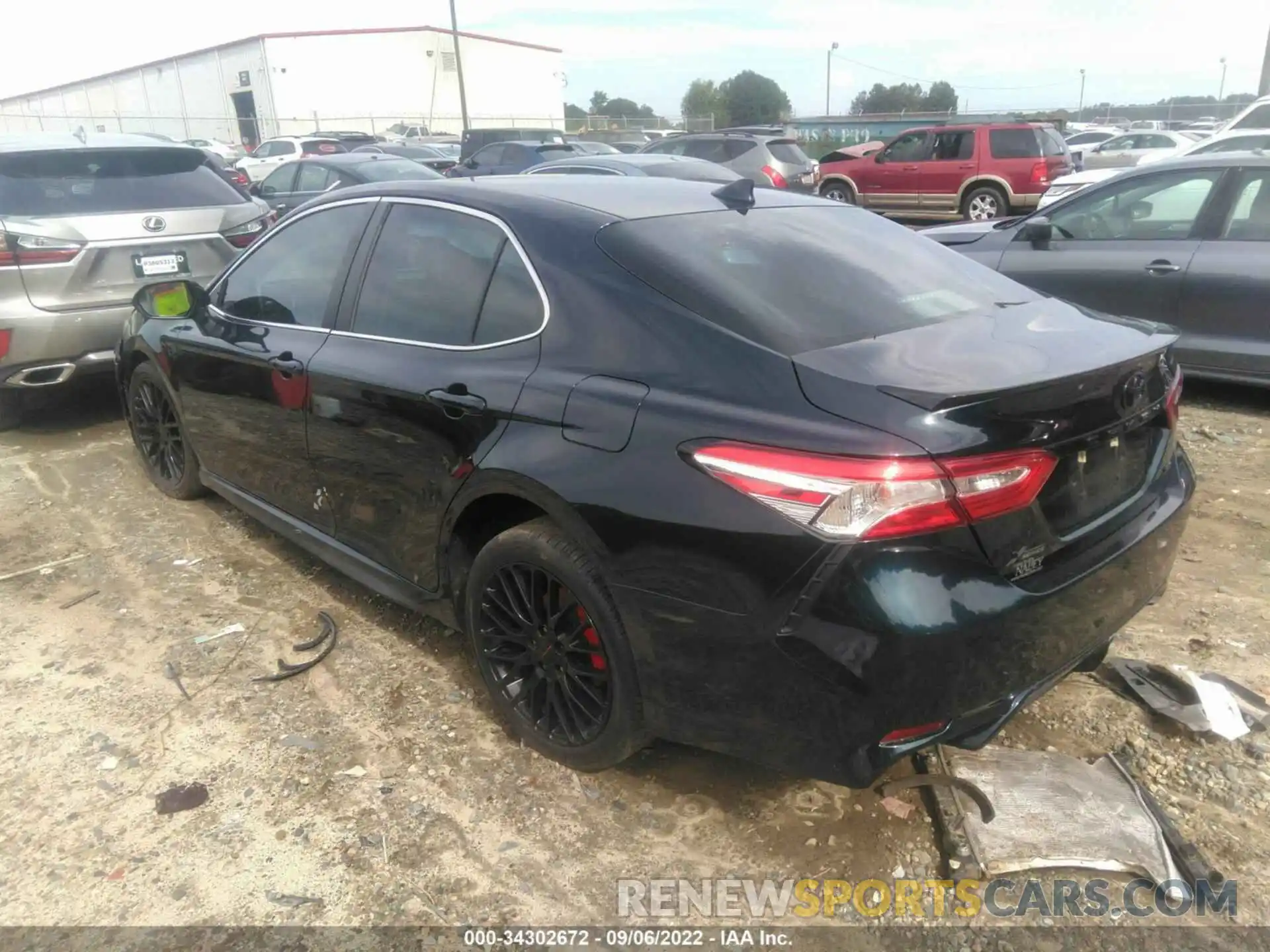 3 Photograph of a damaged car 4T1M11AK3LU882634 TOYOTA CAMRY 2020