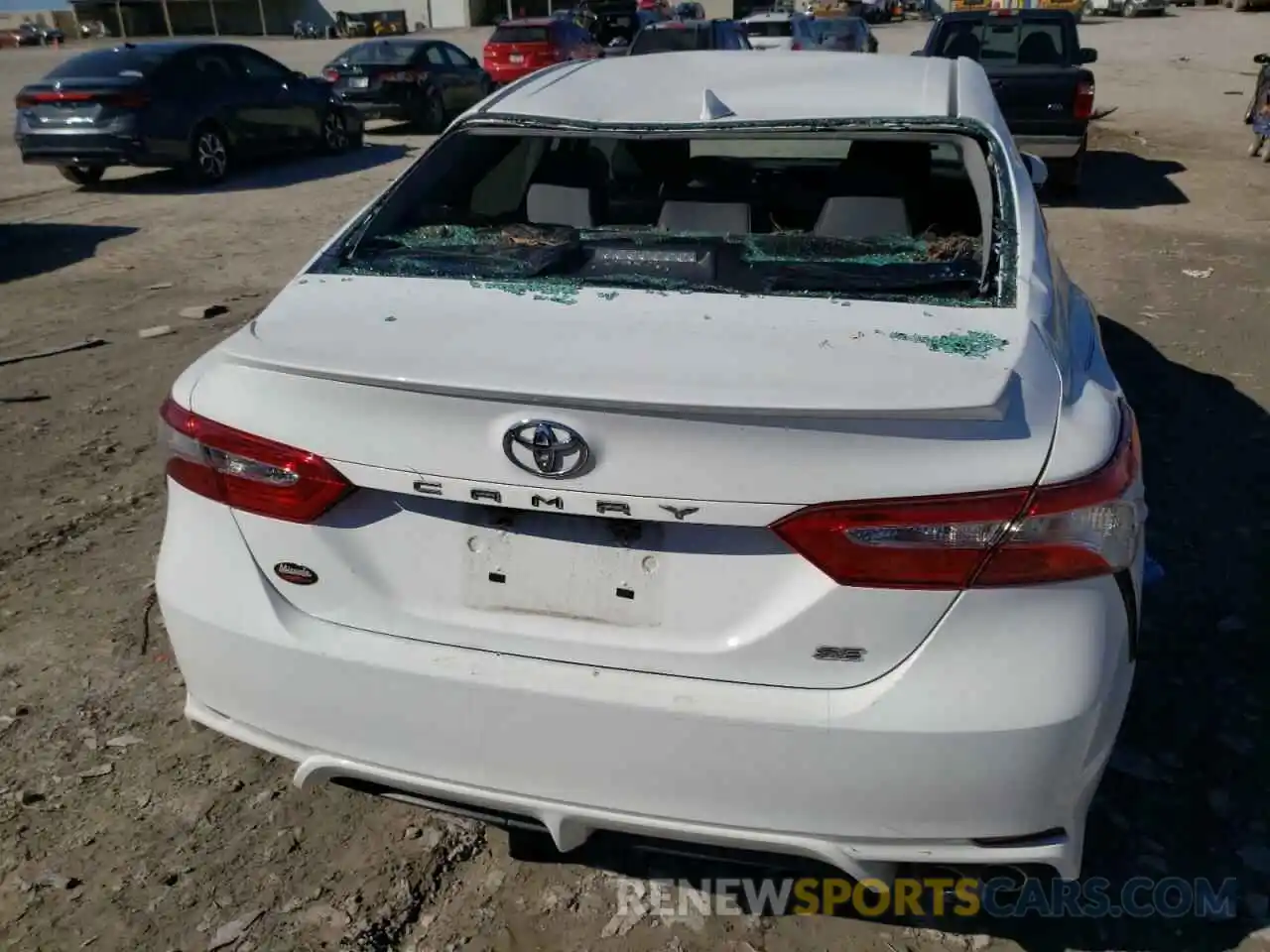 9 Photograph of a damaged car 4T1M11AK3LU897389 TOYOTA CAMRY 2020