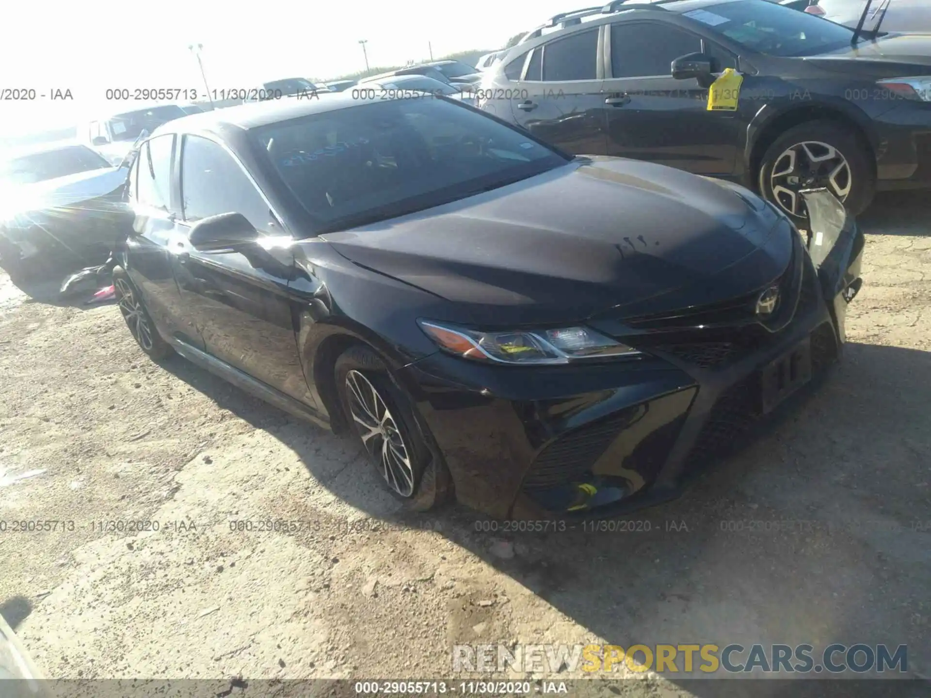 1 Photograph of a damaged car 4T1M11AK3LU903403 TOYOTA CAMRY 2020