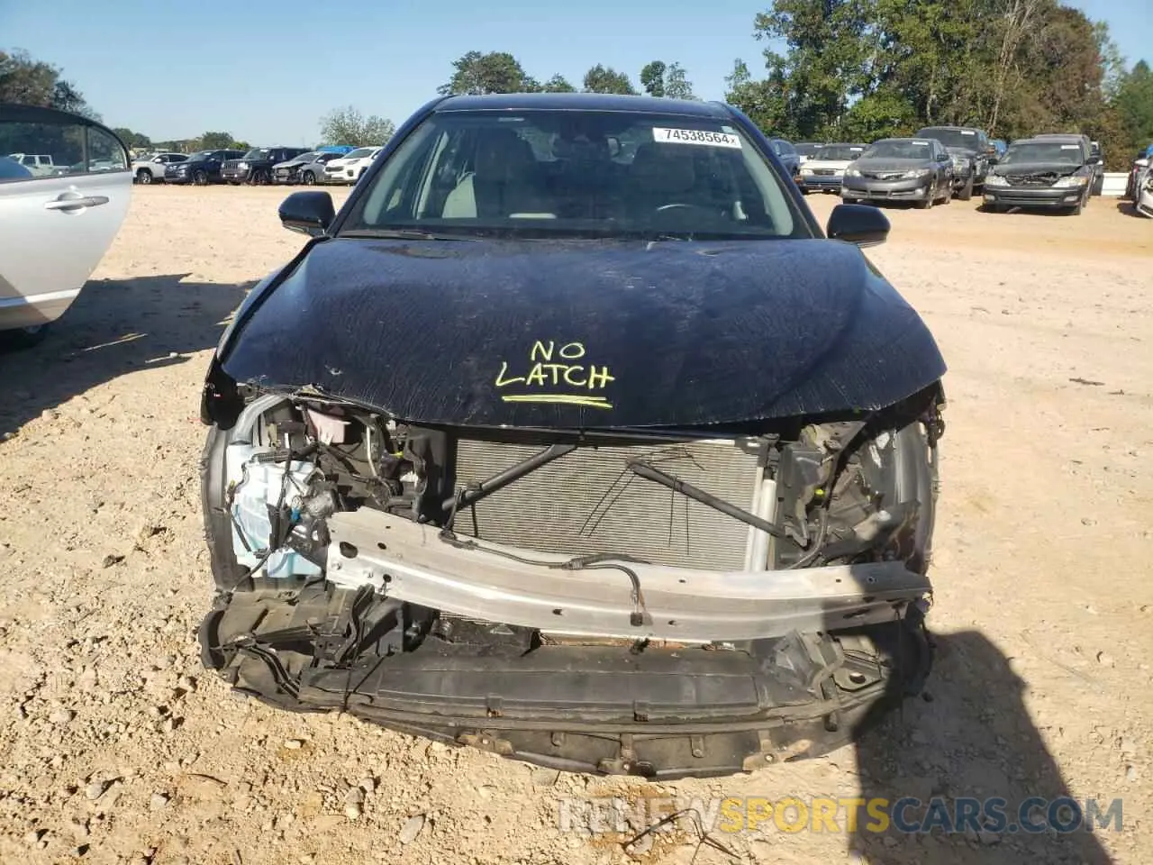 5 Photograph of a damaged car 4T1M11AK3LU916166 TOYOTA CAMRY 2020