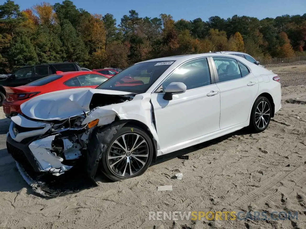 1 Photograph of a damaged car 4T1M11AK3LU963522 TOYOTA CAMRY 2020