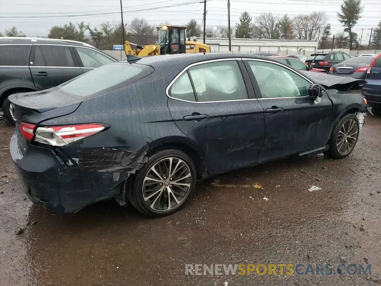 3 Photograph of a damaged car 4T1M11AK4LU385950 TOYOTA CAMRY 2020