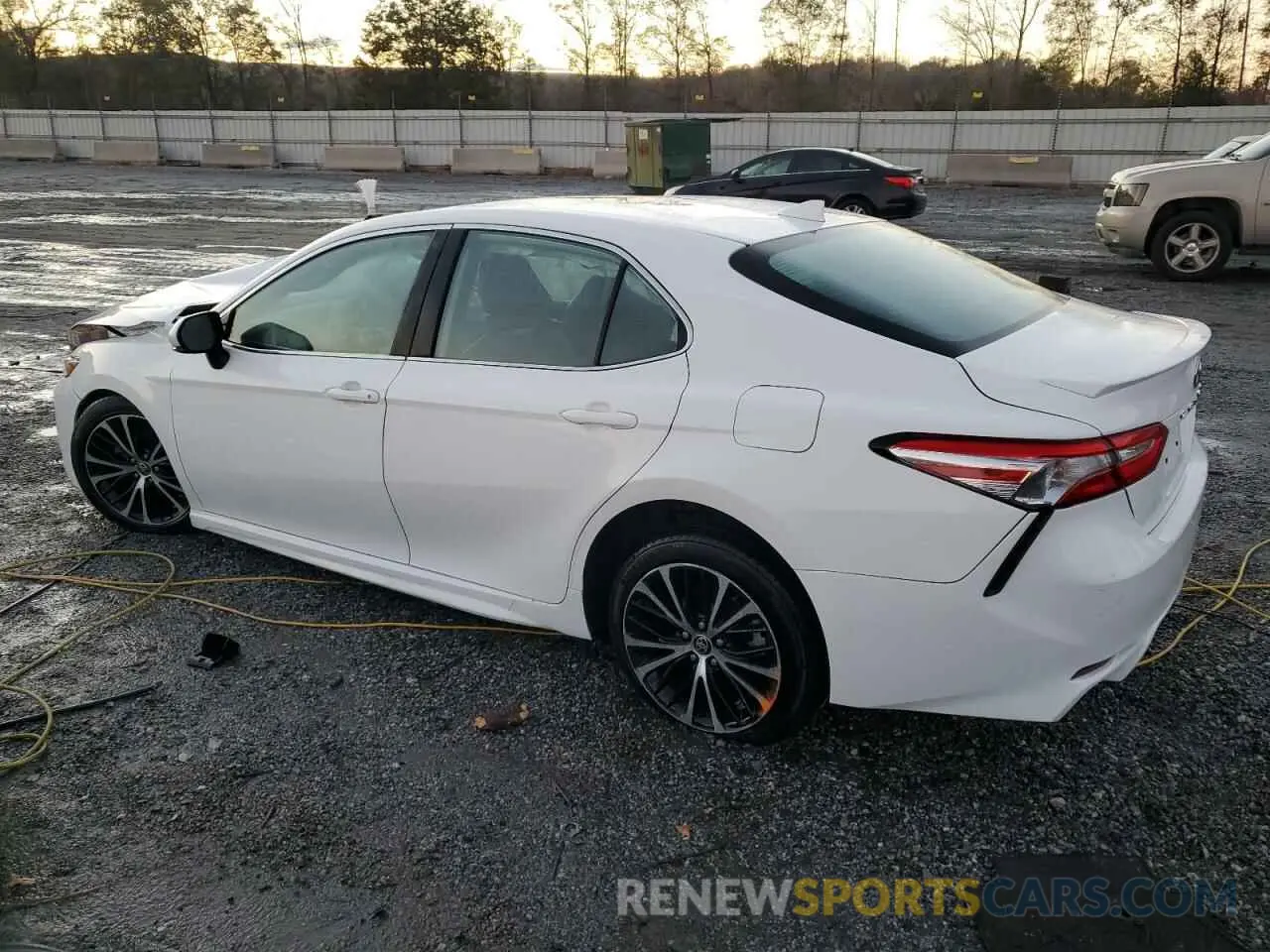 2 Photograph of a damaged car 4T1M11AK4LU399895 TOYOTA CAMRY 2020
