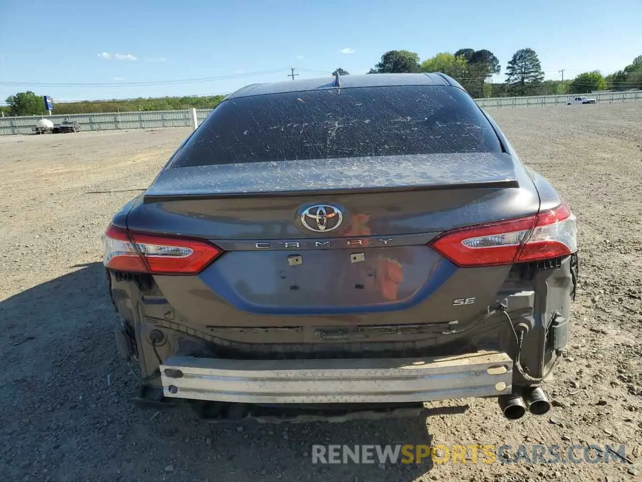 6 Photograph of a damaged car 4T1M11AK4LU401533 TOYOTA CAMRY 2020