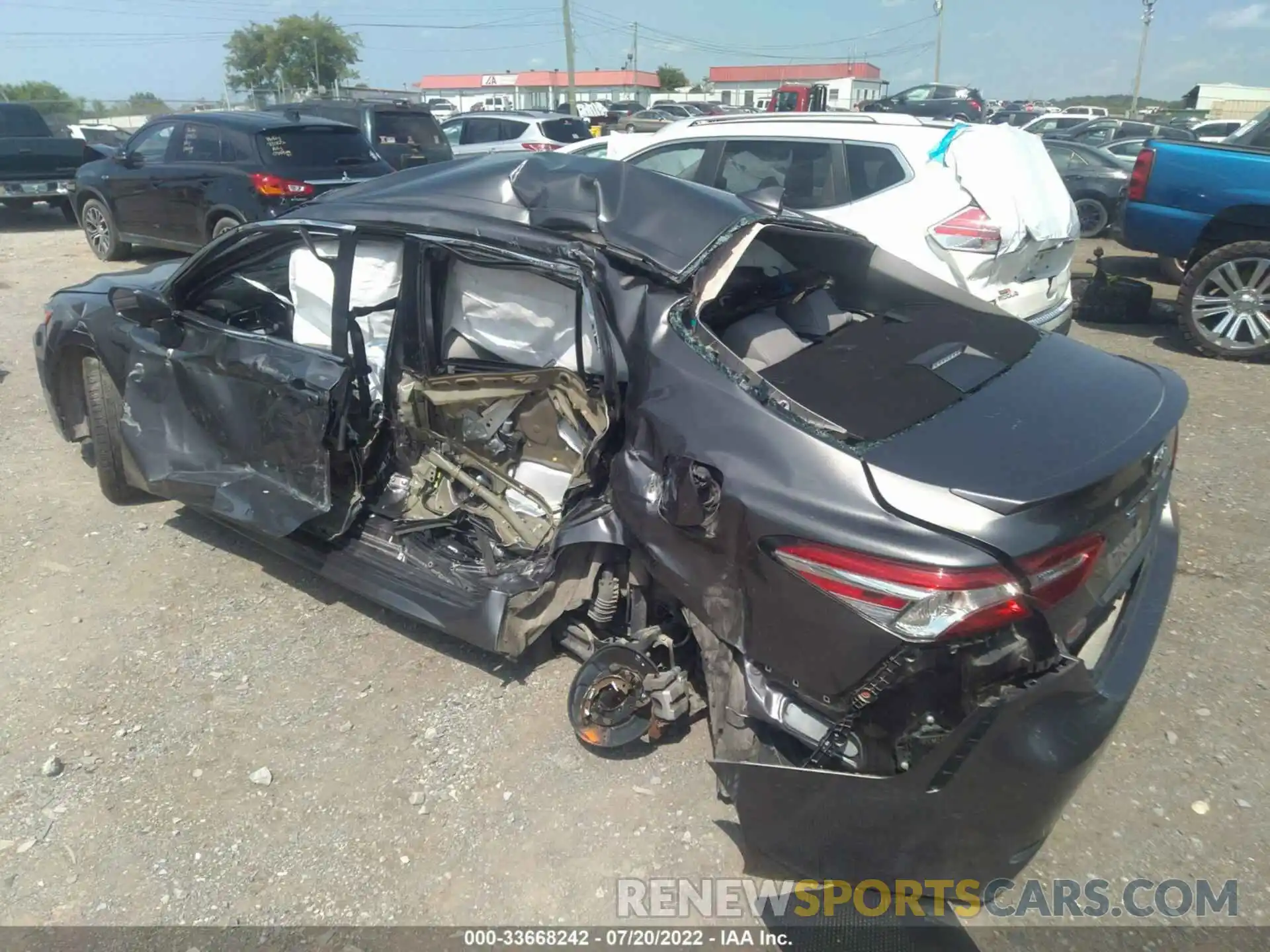 3 Photograph of a damaged car 4T1M11AK4LU857726 TOYOTA CAMRY 2020