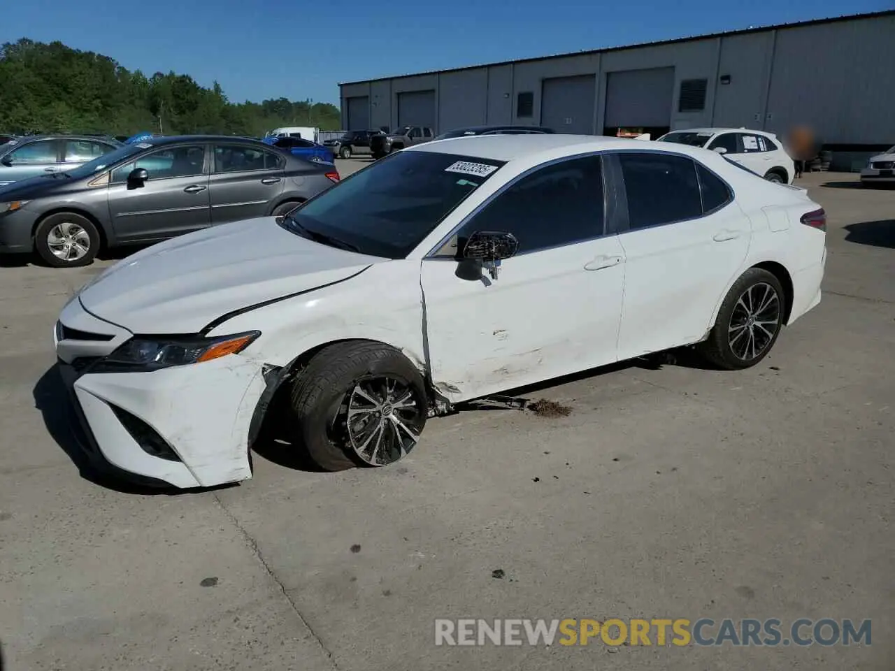 1 Photograph of a damaged car 4T1M11AK4LU906763 TOYOTA CAMRY 2020