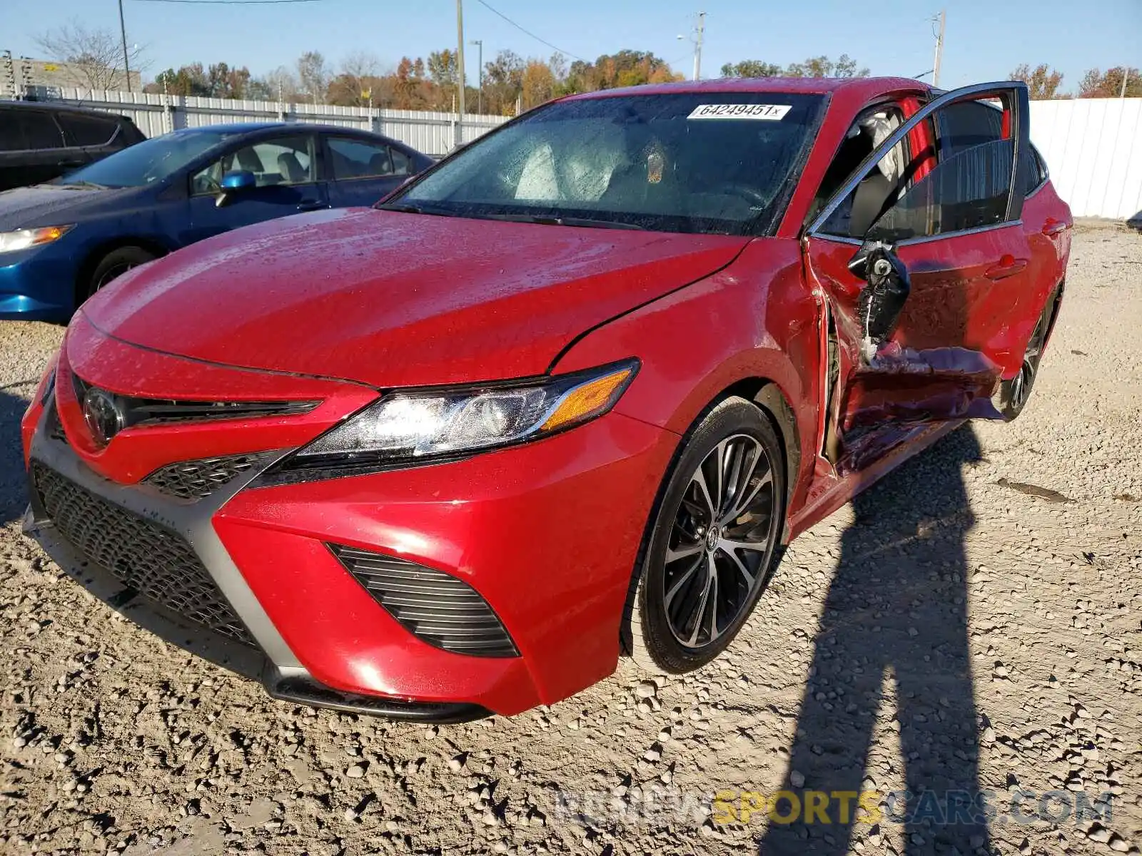 2 Photograph of a damaged car 4T1M11AK5LU301148 TOYOTA CAMRY 2020