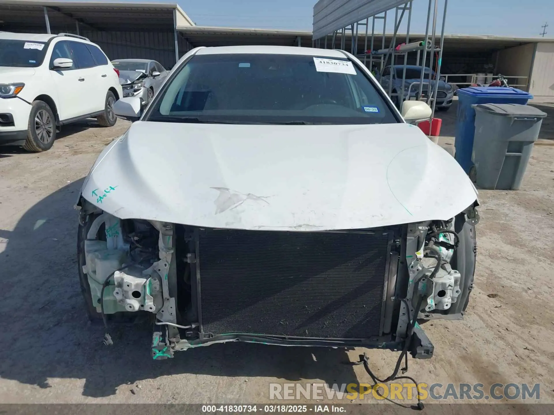 13 Photograph of a damaged car 4T1M11AK5LU901118 TOYOTA CAMRY 2020