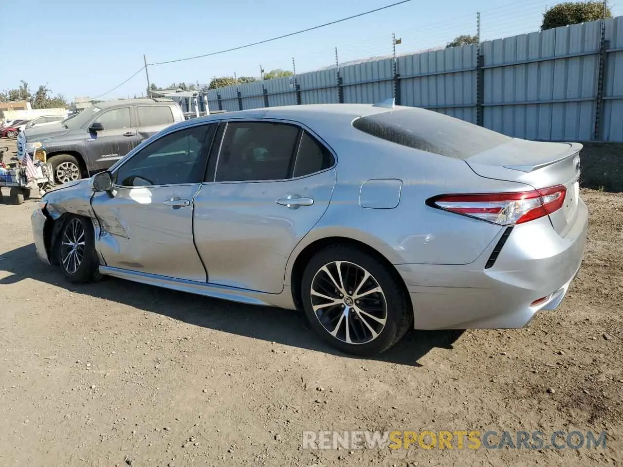 2 Photograph of a damaged car 4T1M11AK5LU945877 TOYOTA CAMRY 2020
