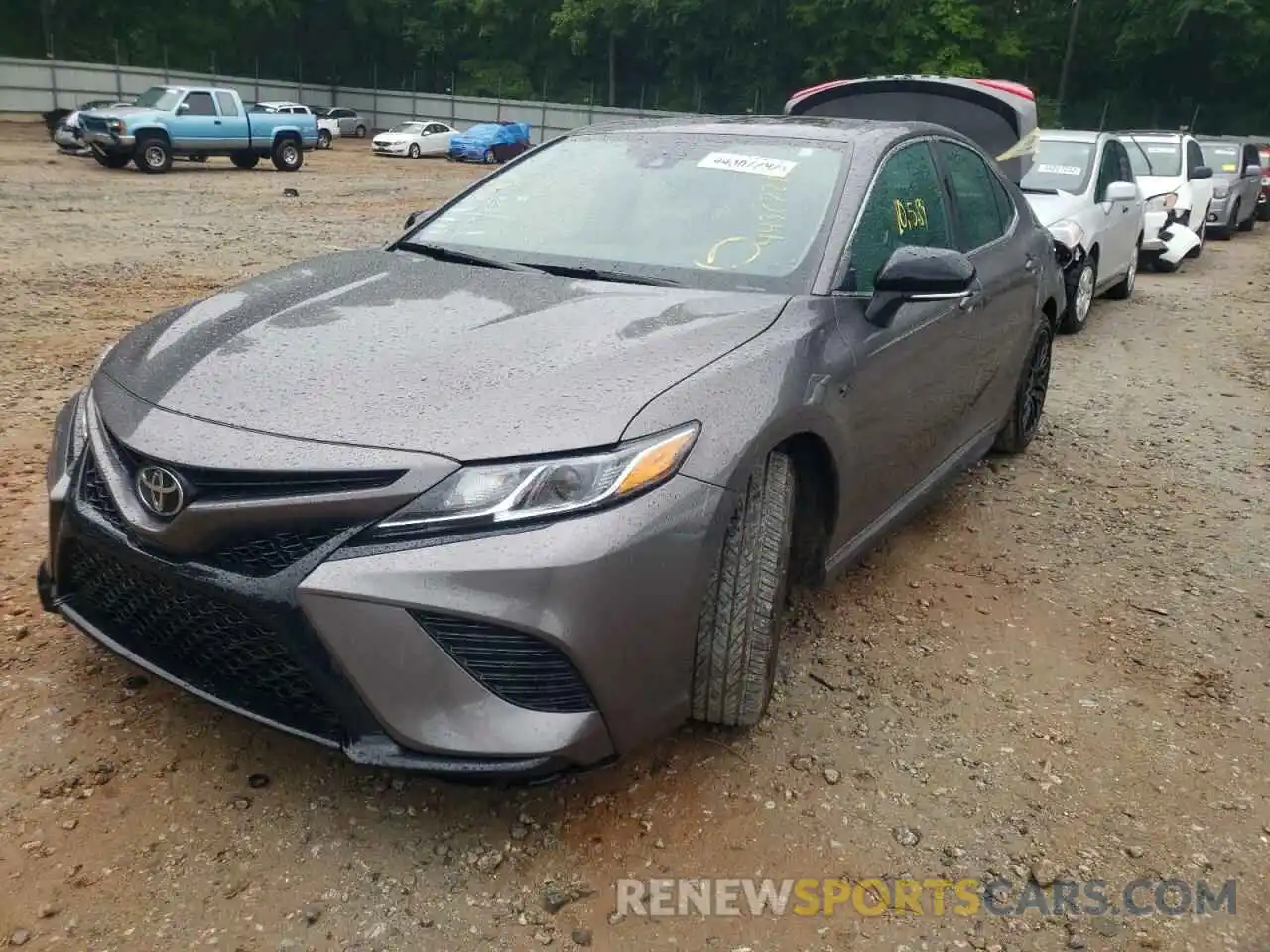 2 Photograph of a damaged car 4T1M11AK5LU958323 TOYOTA CAMRY 2020