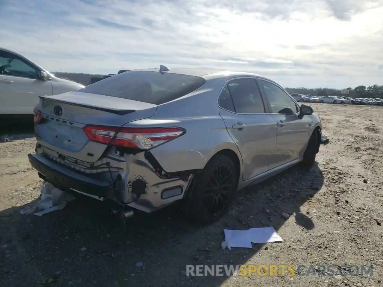 4 Photograph of a damaged car 4T1M11AK5LU960492 TOYOTA CAMRY 2020