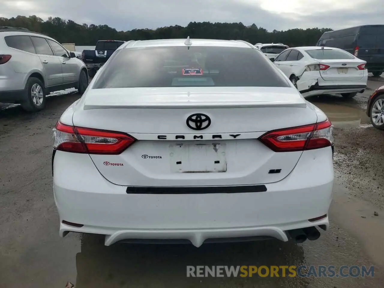 6 Photograph of a damaged car 4T1M11AK5LU982198 TOYOTA CAMRY 2020