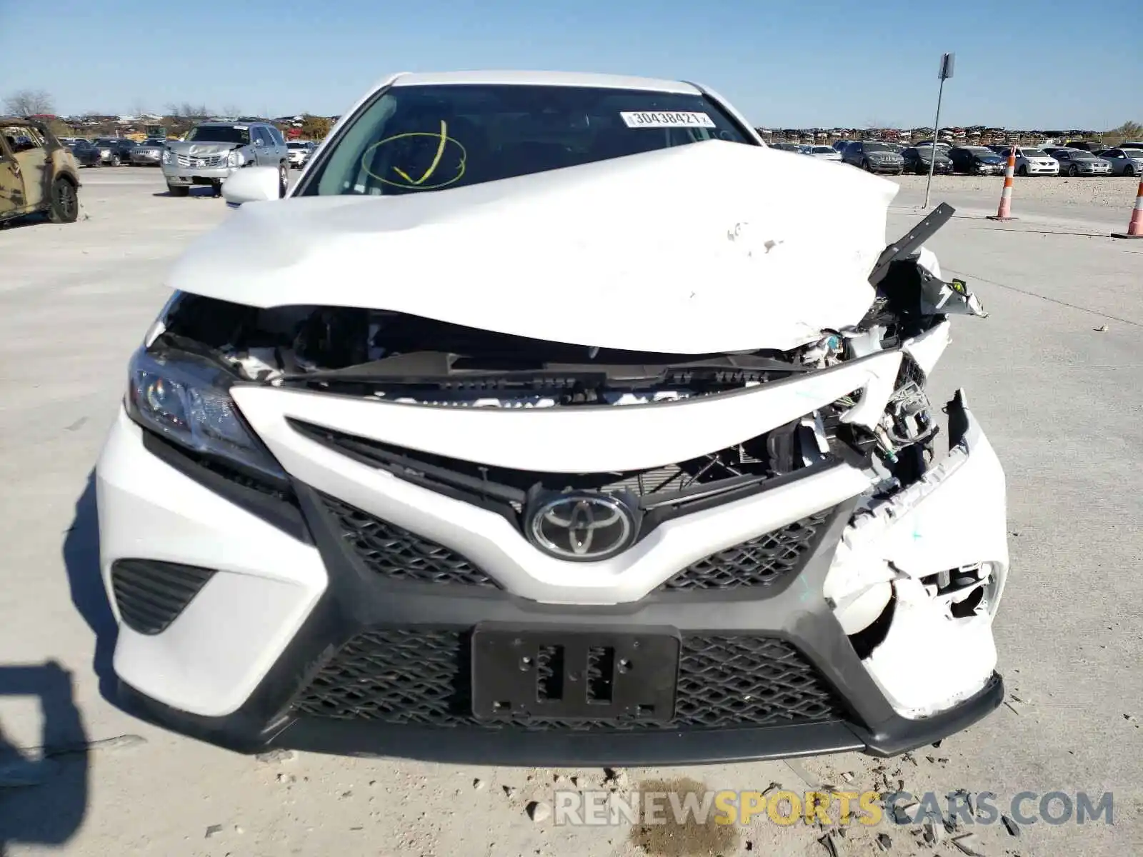 9 Photograph of a damaged car 4T1M11AK5LU996652 TOYOTA CAMRY 2020