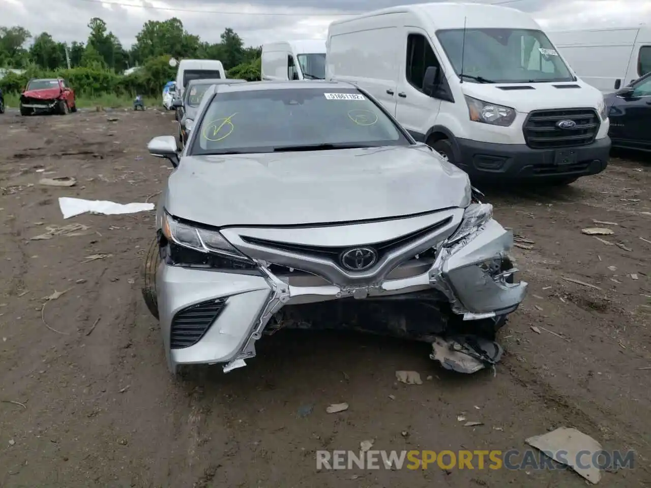 9 Photograph of a damaged car 4T1M11AK6LU394696 TOYOTA CAMRY 2020