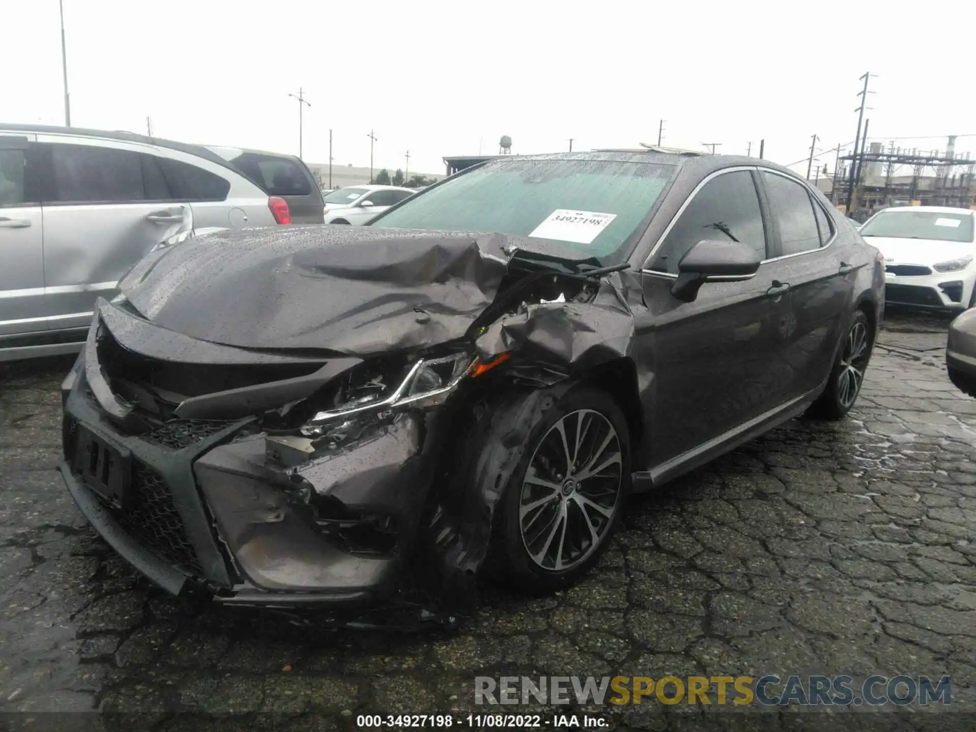 2 Photograph of a damaged car 4T1M11AK6LU401713 TOYOTA CAMRY 2020