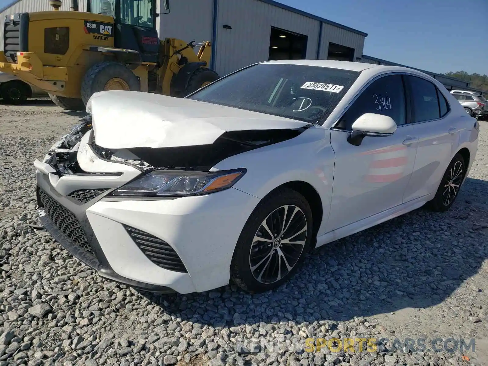 2 Photograph of a damaged car 4T1M11AK6LU508423 TOYOTA CAMRY 2020