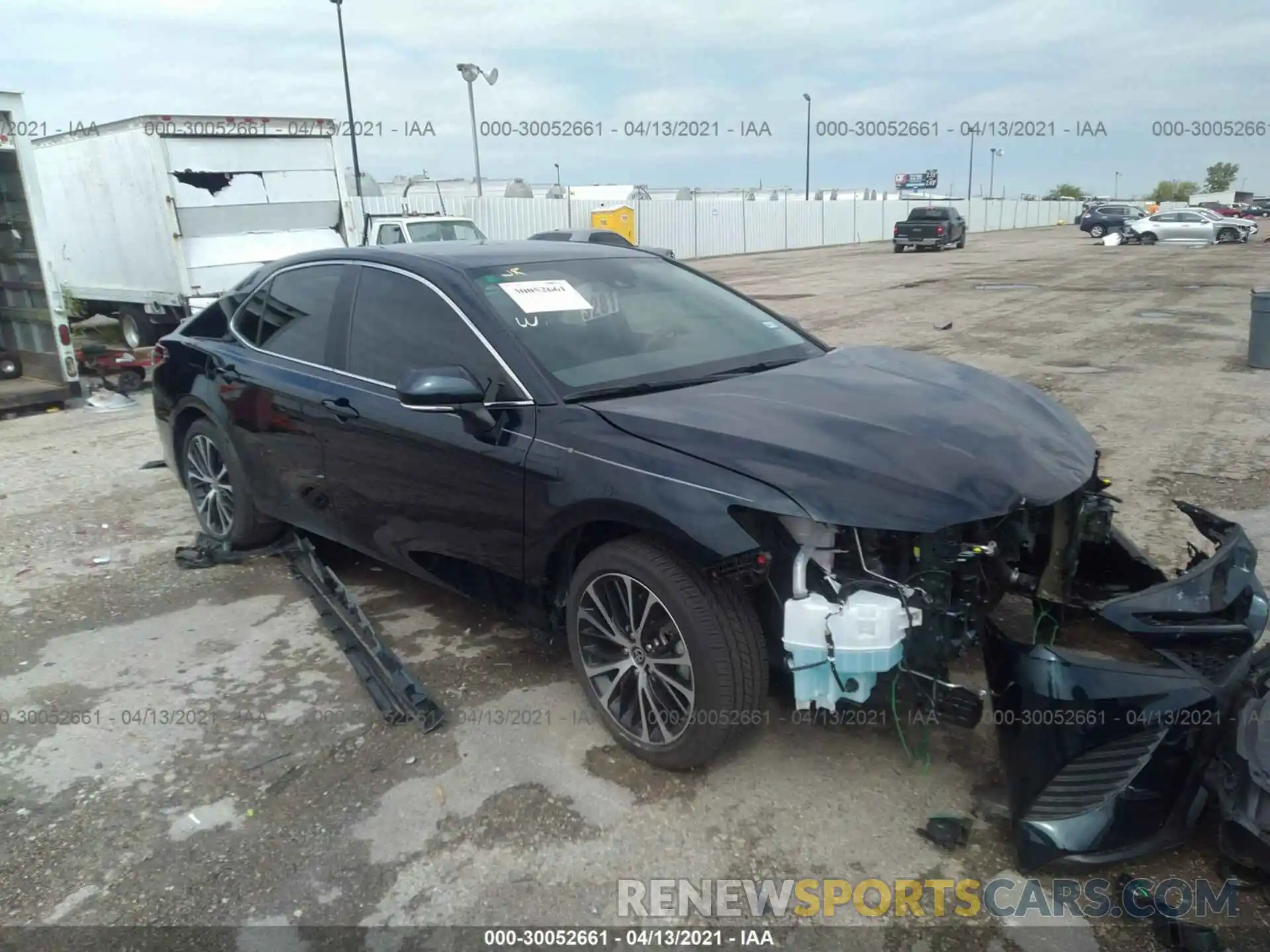 1 Photograph of a damaged car 4T1M11AK6LU993243 TOYOTA CAMRY 2020