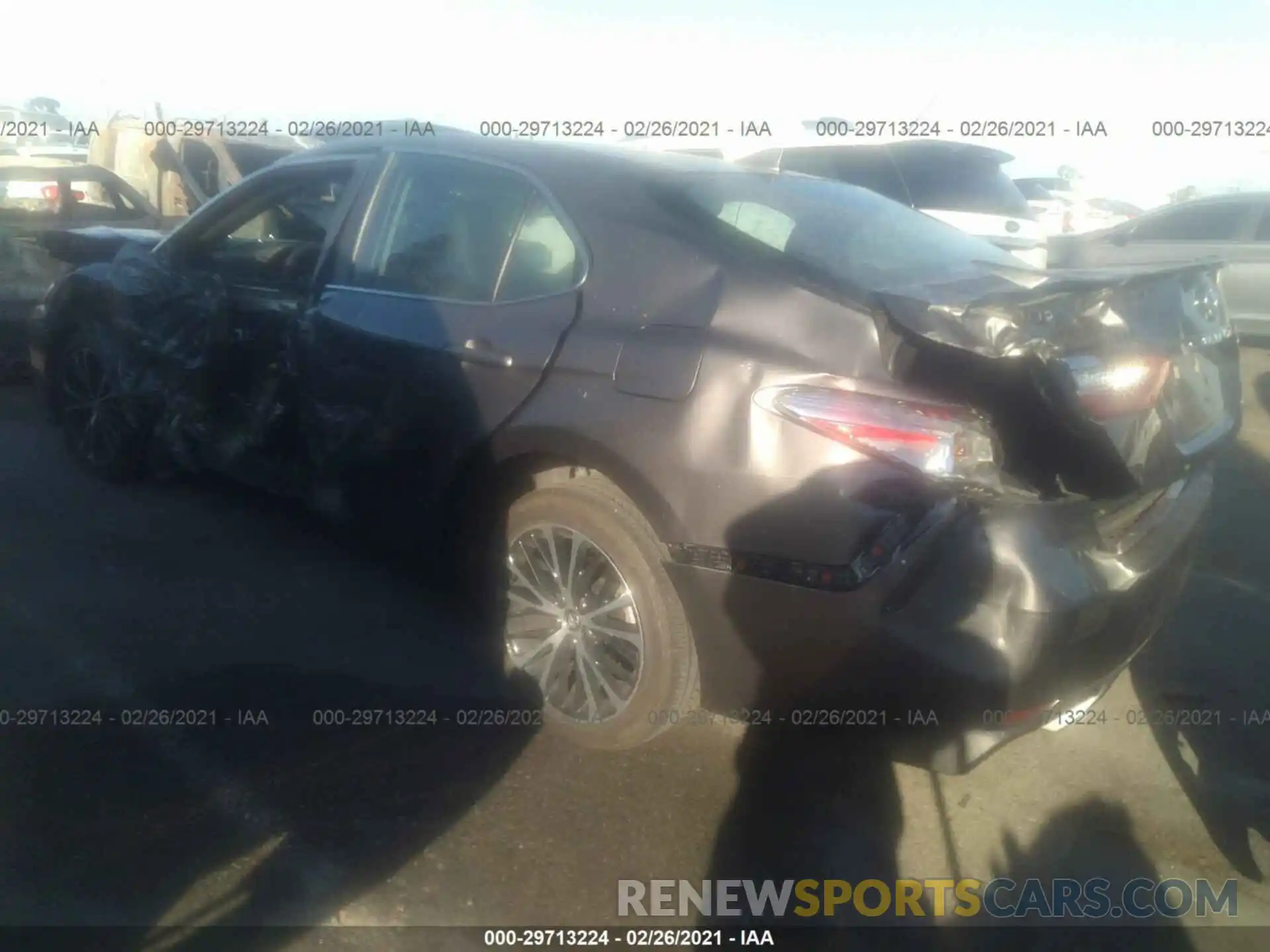 3 Photograph of a damaged car 4T1M11AK7LU324060 TOYOTA CAMRY 2020