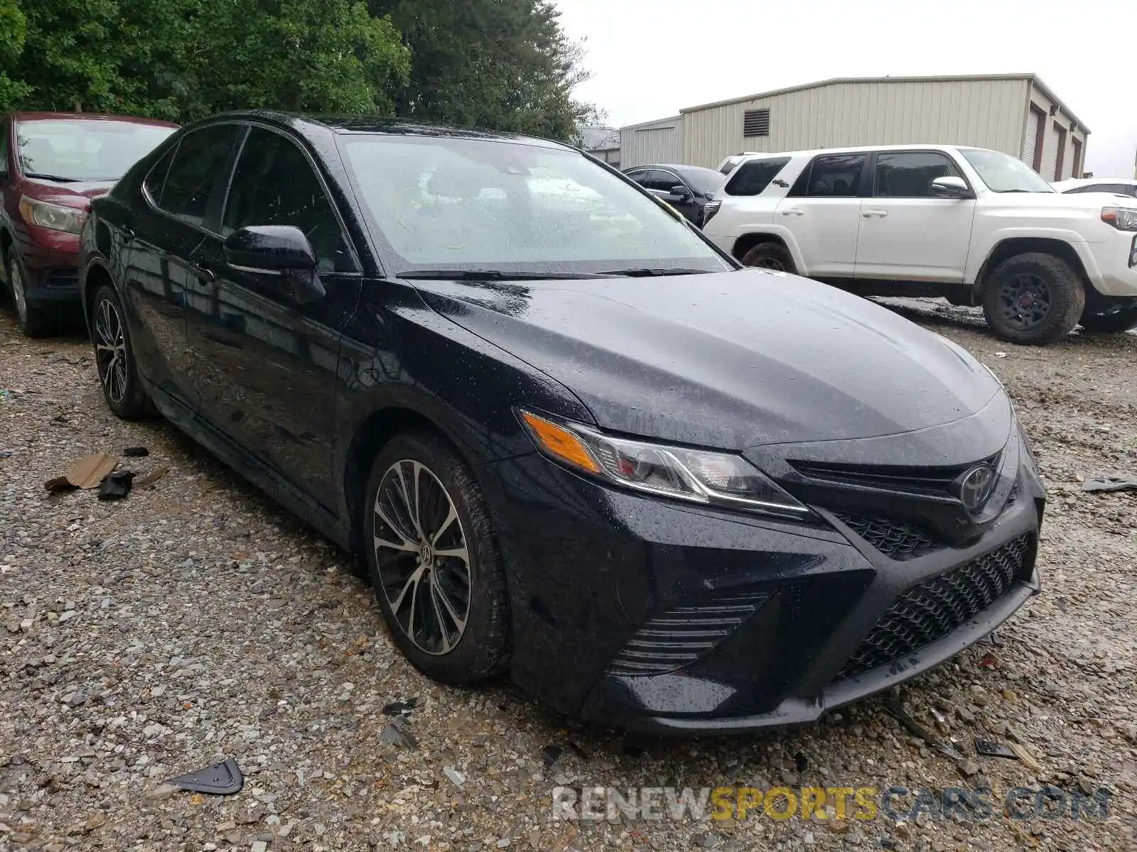 1 Photograph of a damaged car 4T1M11AK7LU507927 TOYOTA CAMRY 2020