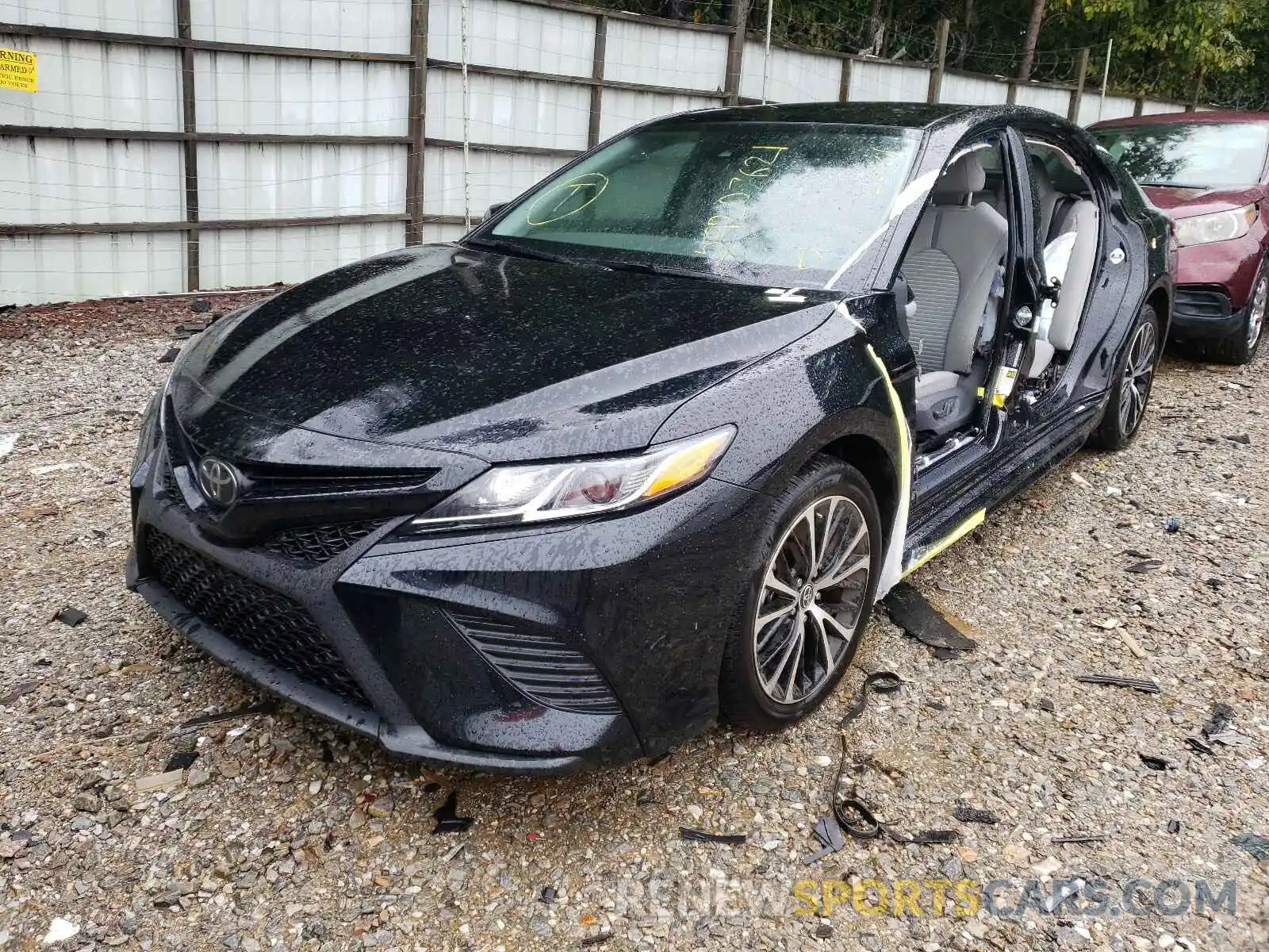 2 Photograph of a damaged car 4T1M11AK7LU507927 TOYOTA CAMRY 2020