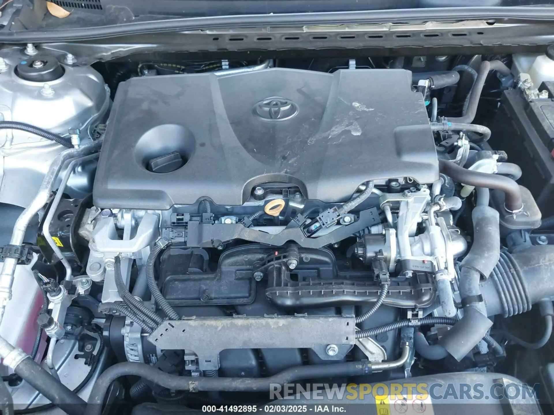 10 Photograph of a damaged car 4T1M11AK7LU993039 TOYOTA CAMRY 2020