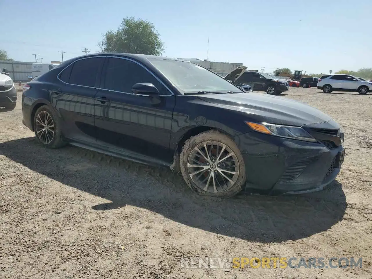 4 Photograph of a damaged car 4T1M11AK7LU993865 TOYOTA CAMRY 2020