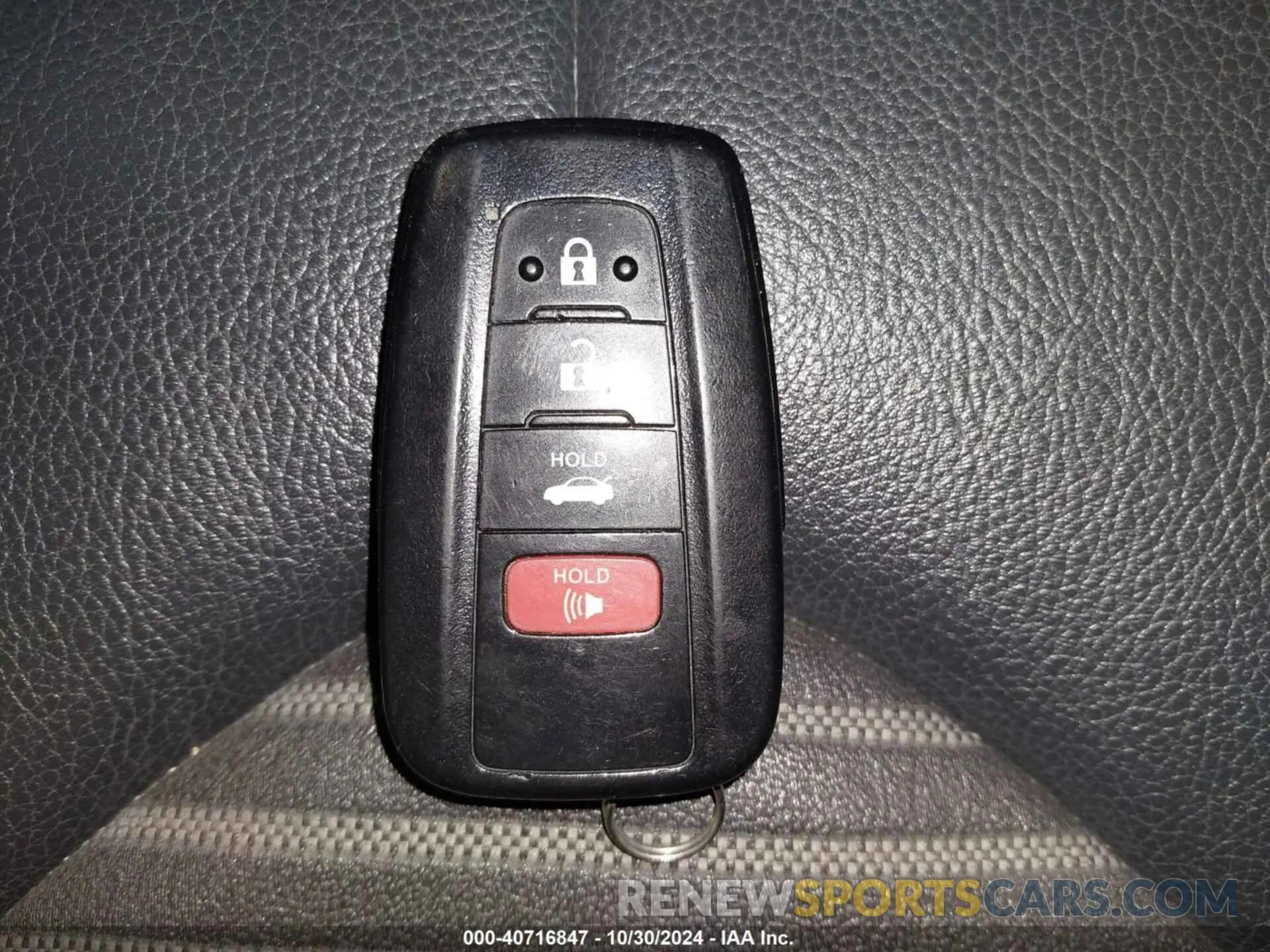 11 Photograph of a damaged car 4T1M11AK7LU996166 TOYOTA CAMRY 2020