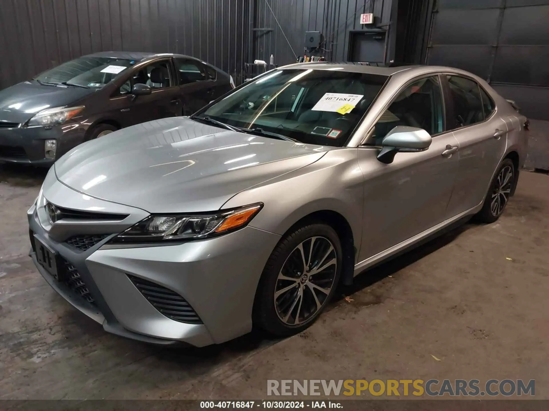 2 Photograph of a damaged car 4T1M11AK7LU996166 TOYOTA CAMRY 2020