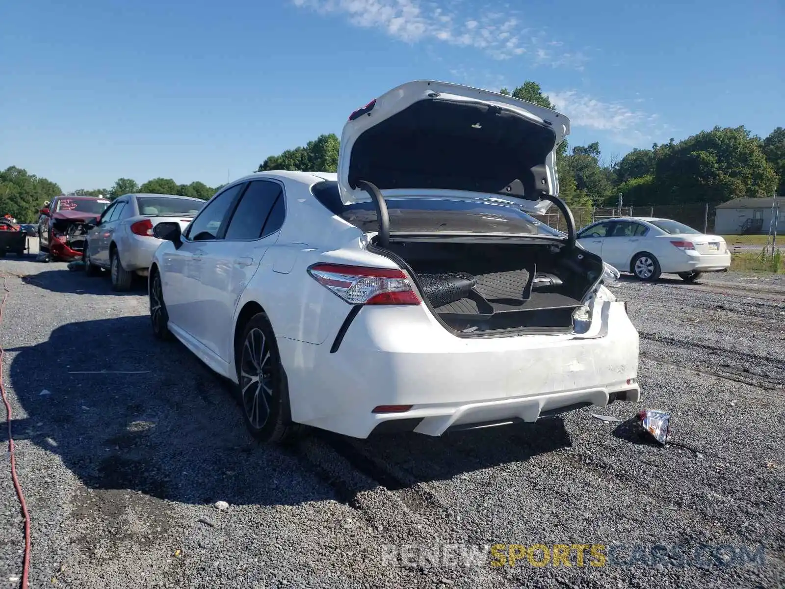 3 Photograph of a damaged car 4T1M11AK7LU998127 TOYOTA CAMRY 2020