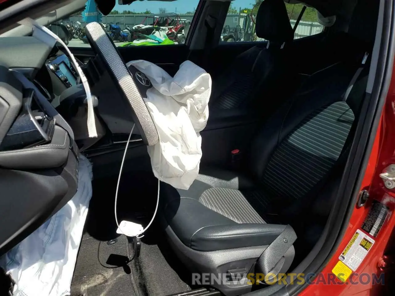 7 Photograph of a damaged car 4T1M11AK8LU314637 TOYOTA CAMRY 2020