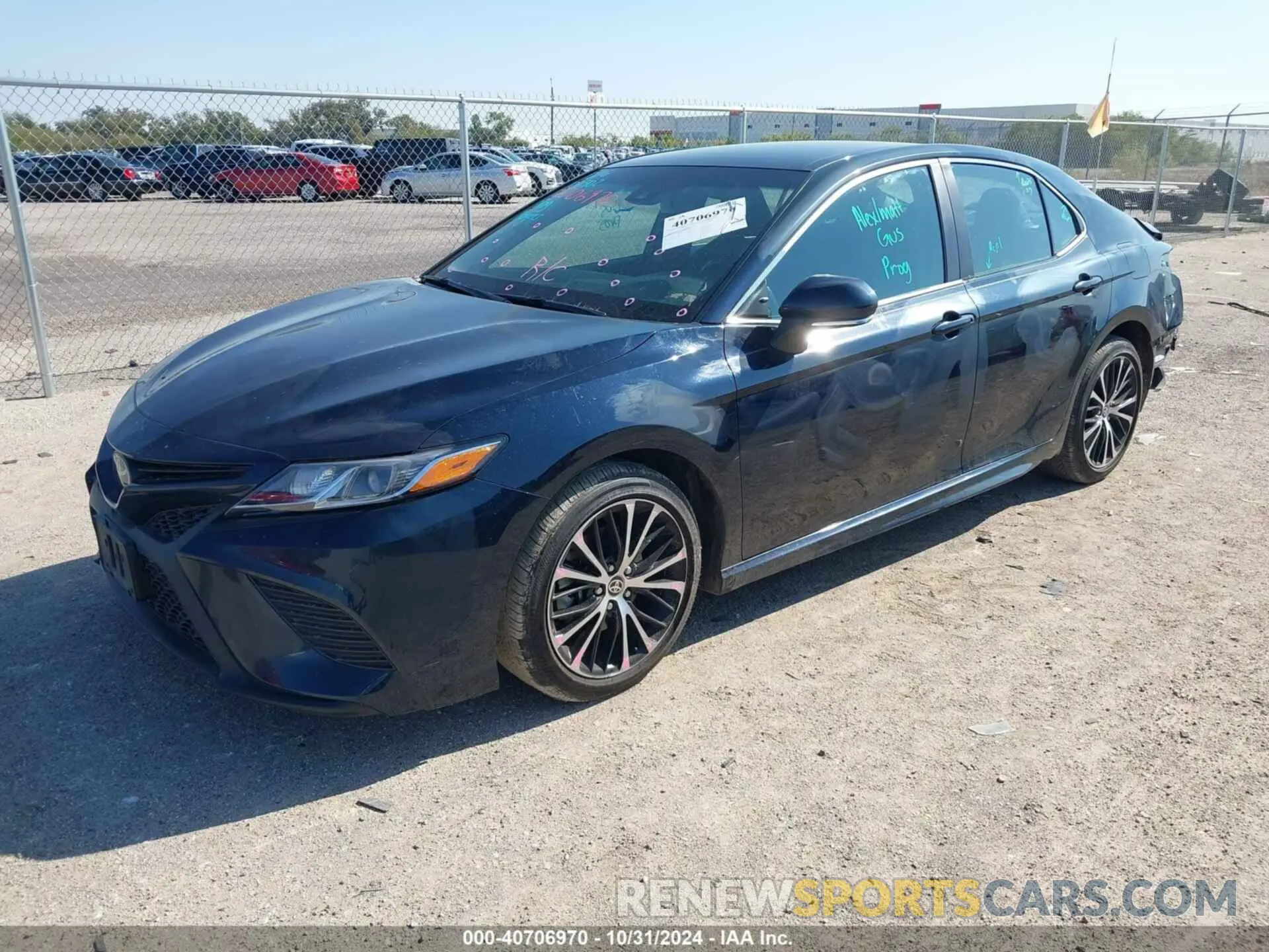 2 Photograph of a damaged car 4T1M11AK8LU388267 TOYOTA CAMRY 2020
