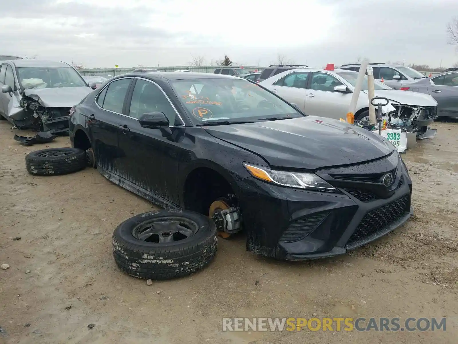 1 Photograph of a damaged car 4T1M11AK8LU508892 TOYOTA CAMRY 2020