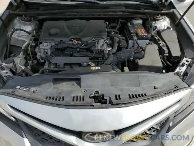 11 Photograph of a damaged car 4T1M11AK8LU910993 TOYOTA CAMRY 2020
