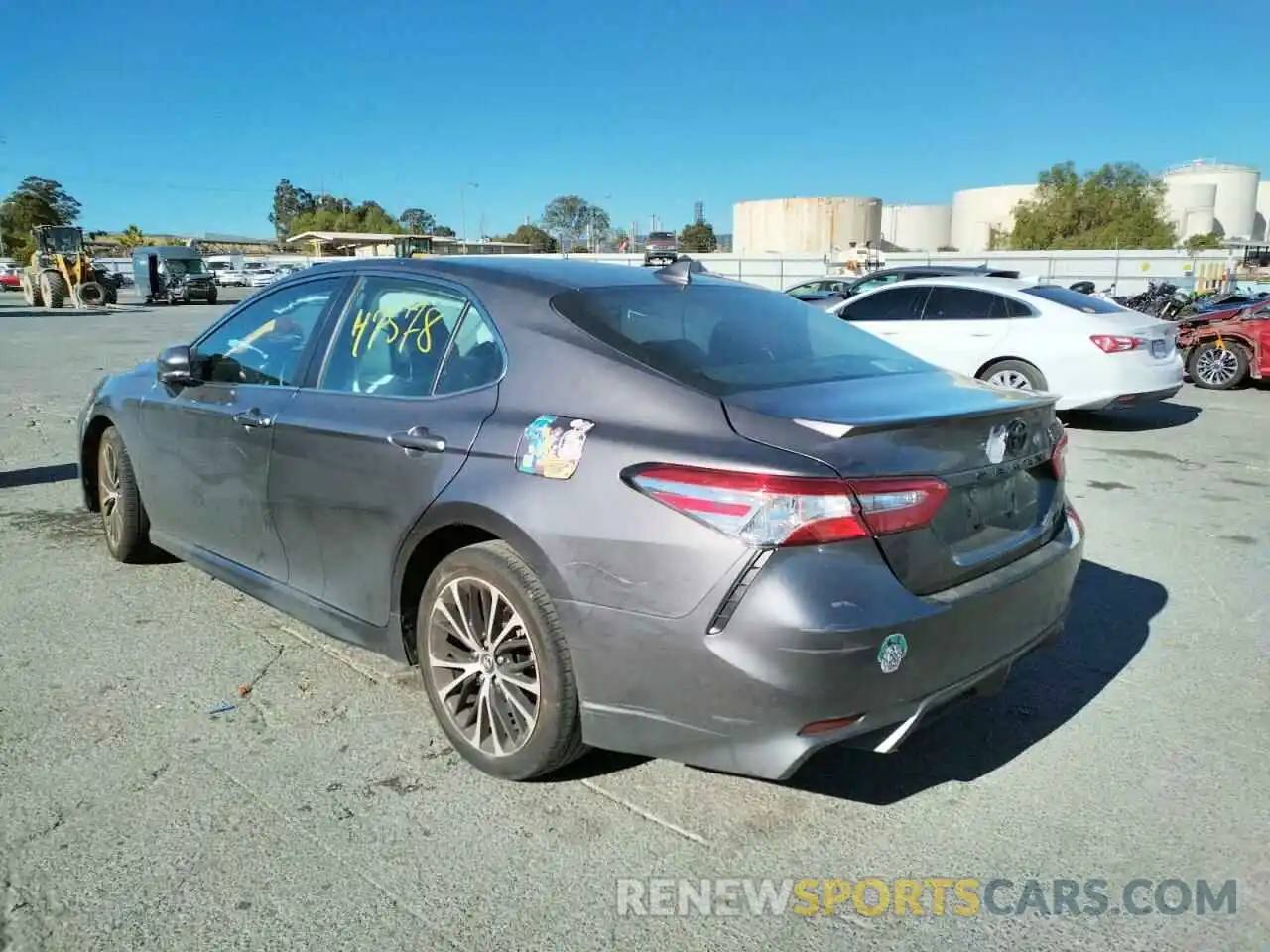 3 Photograph of a damaged car 4T1M11AK8LU921329 TOYOTA CAMRY 2020